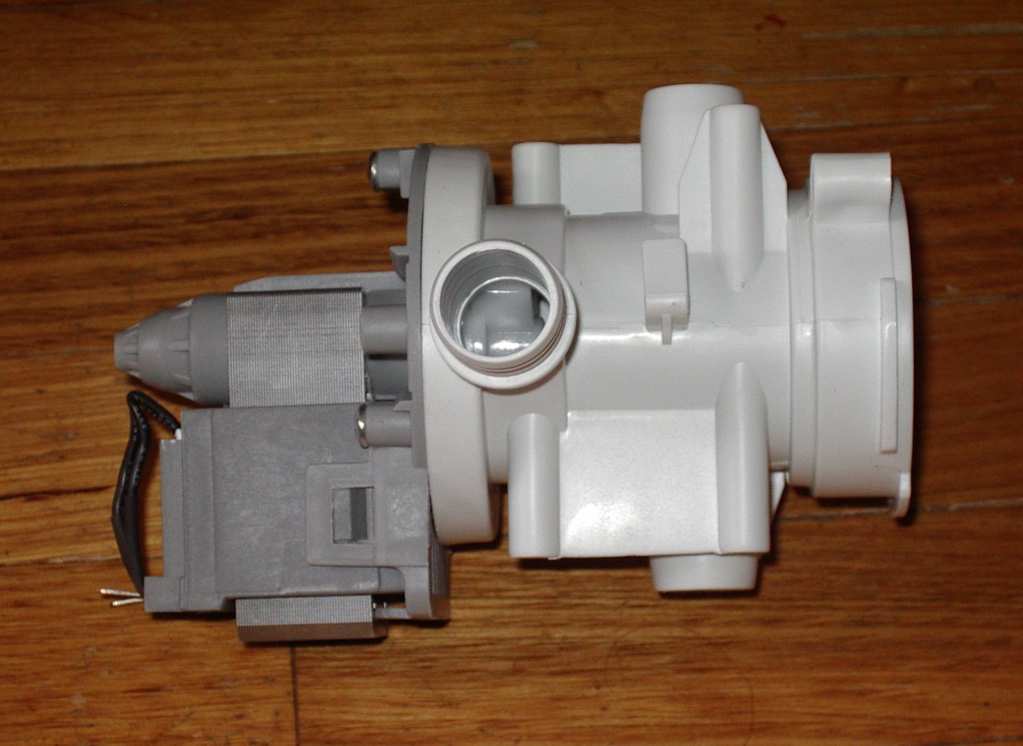 Universal Front Loader Electric Pump with Housing - Part # UNI279