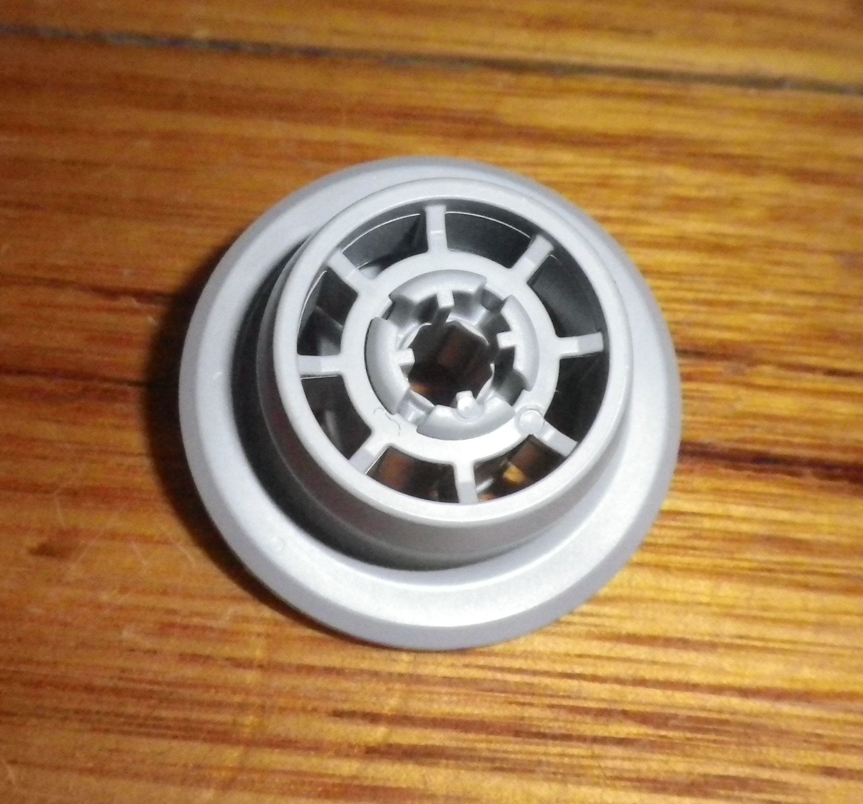 Bosch SMS46GW01A Compatible Lower Basket Stop Wheel - Part # 10014040