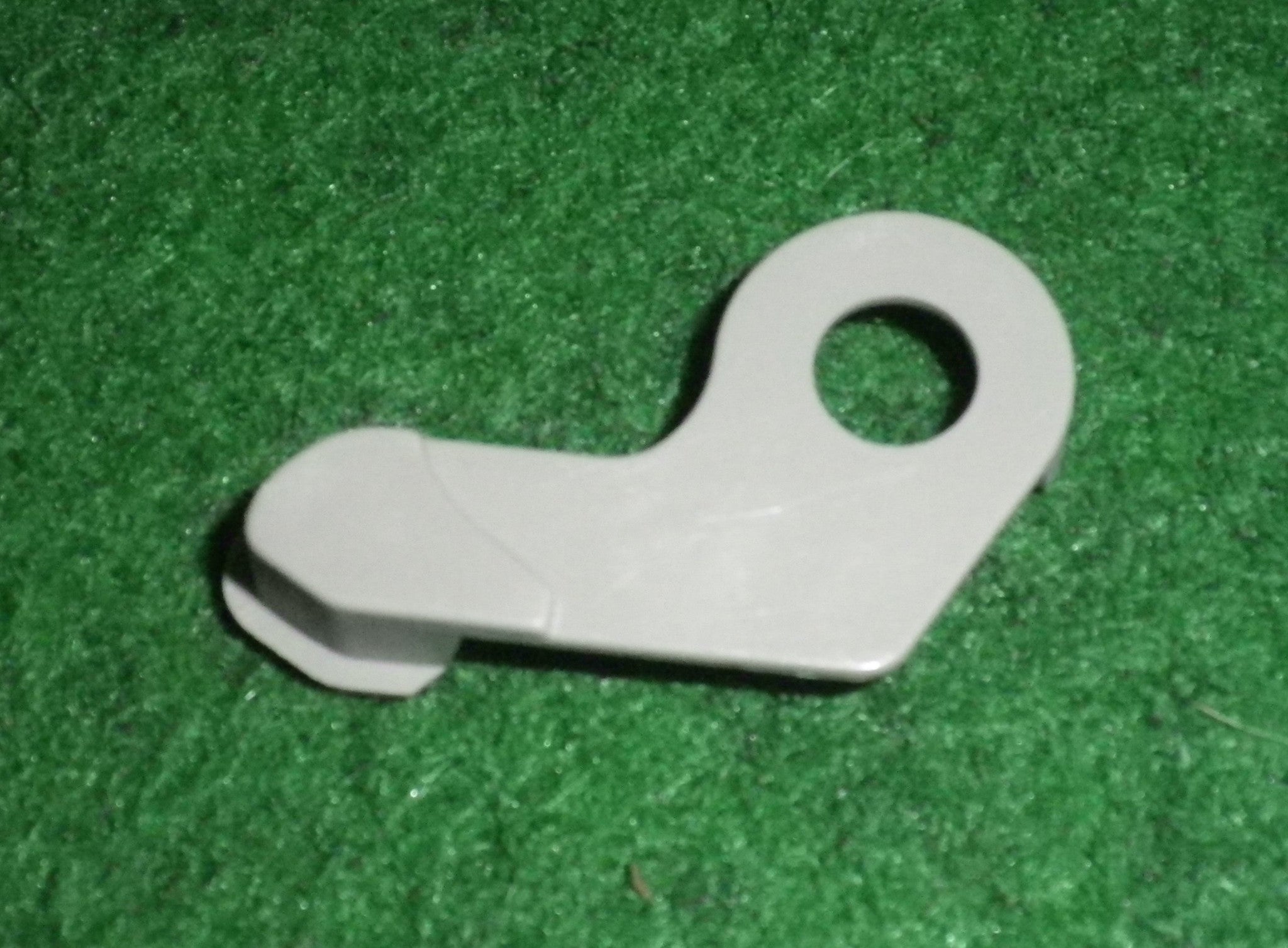 Fisher & Paykel Refrigerator Grey Left-Hand Door Centre Hinge and Closing Cap Replacement Part # FP881286P