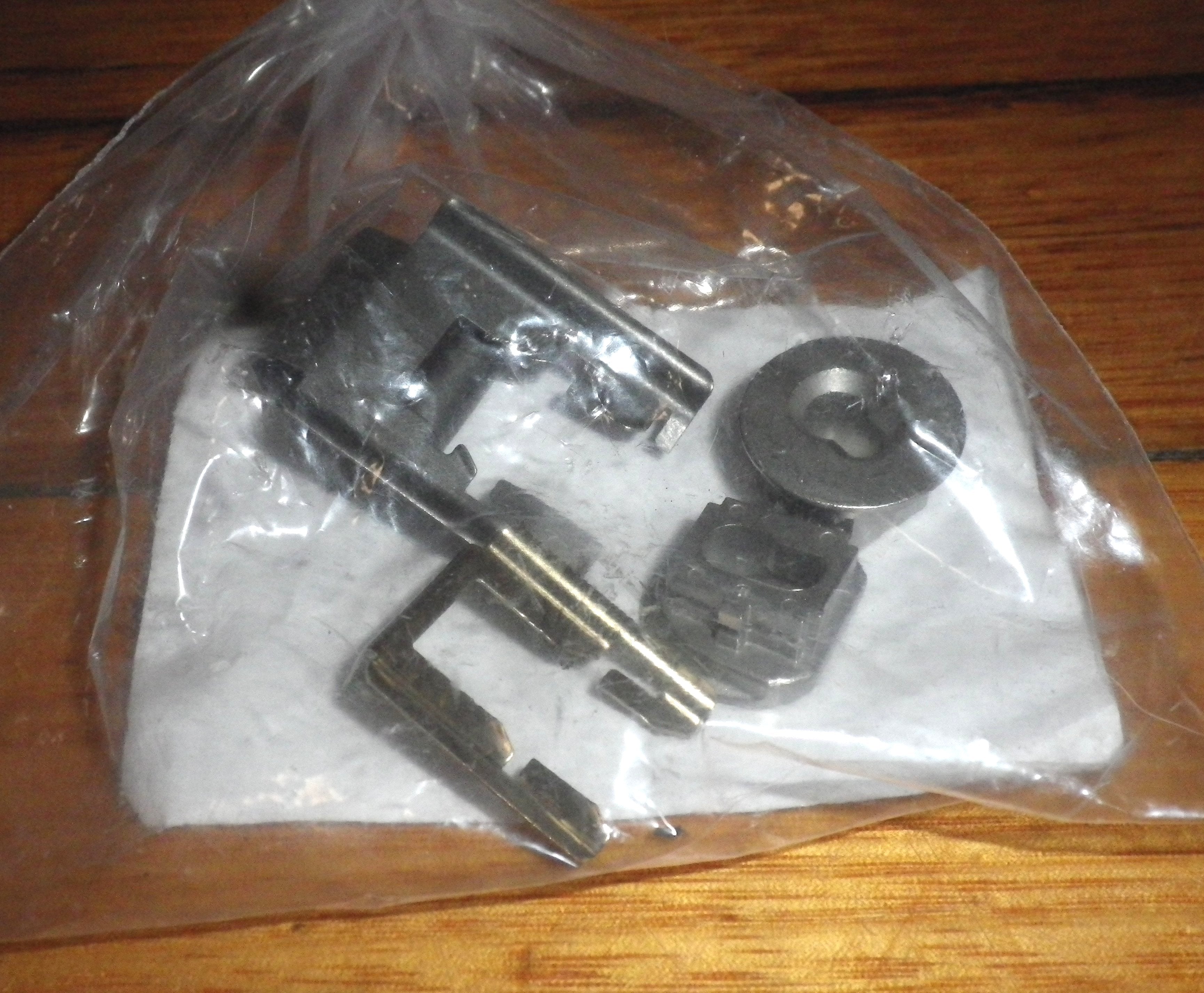 Bosch and Siemens Oven Shelf Side Rack Bushing Kit - Part No. 626210