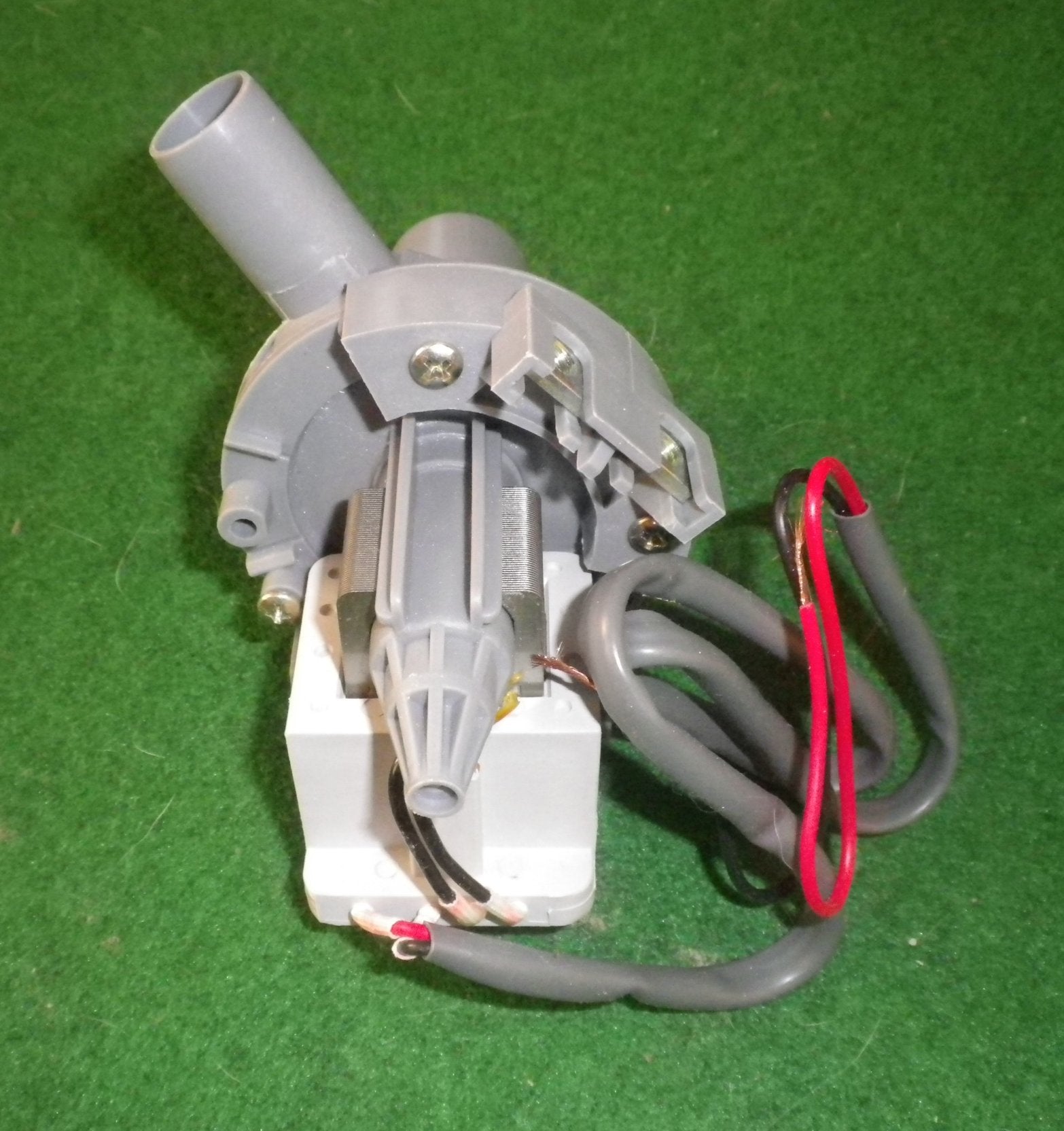 Universal Magnetic Pump Motor with Flyleads for Hoover and Simpson Washing Machines - Part No. 2111032