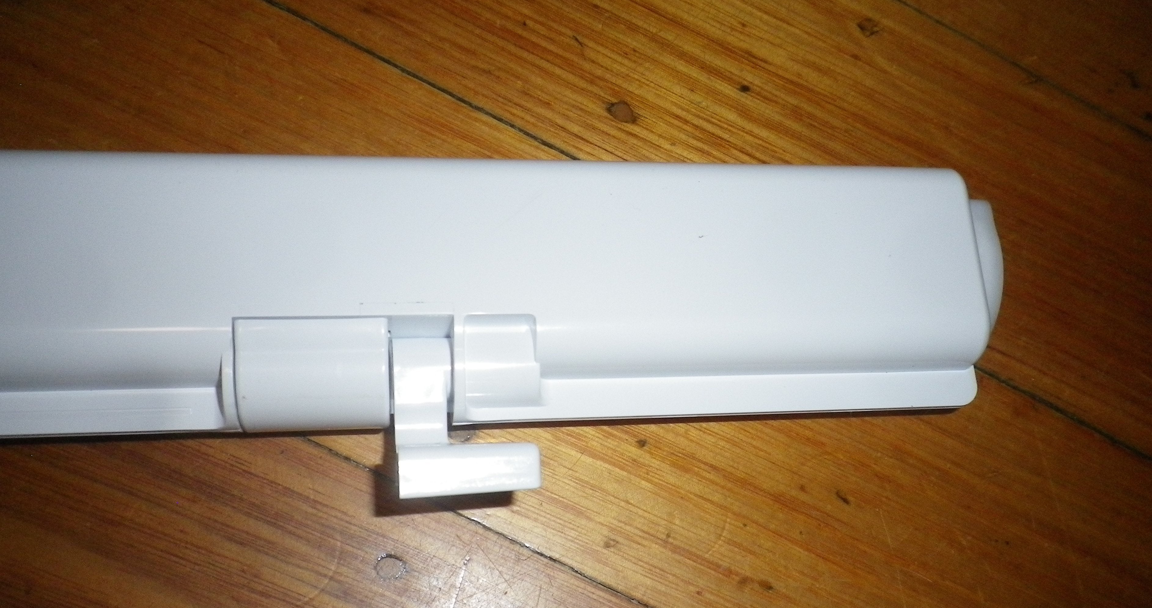 Samsung SRF801GDLS French Door Refrigerator Centre Closing Bar Replacement Part # DA97 - 08512K