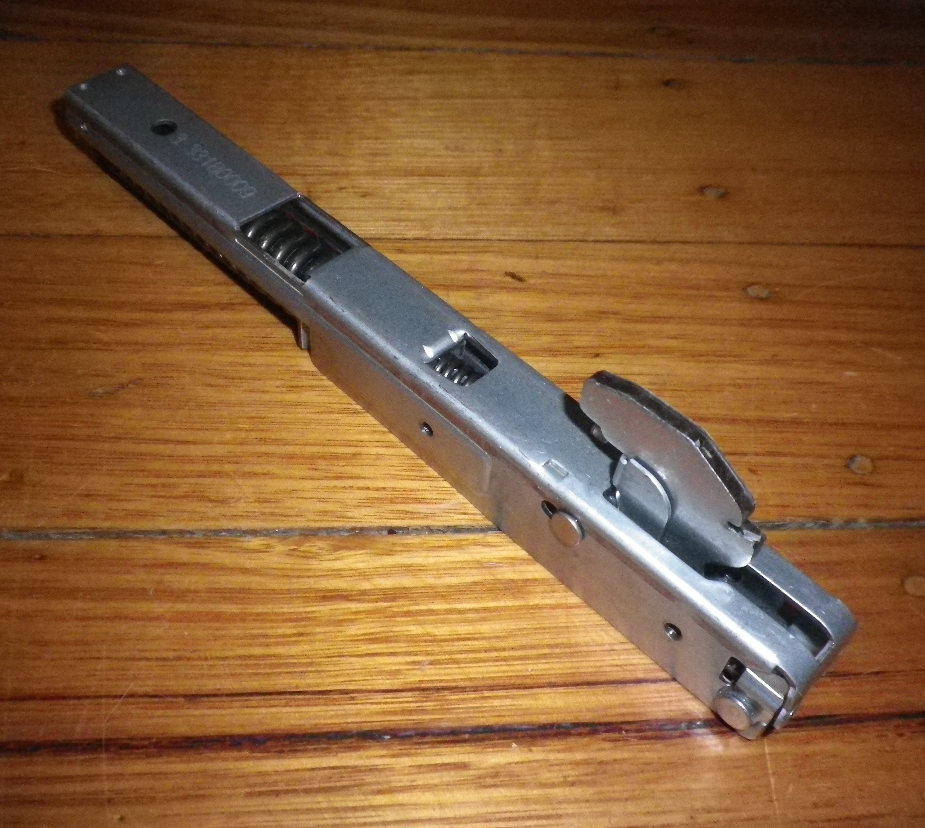 Technika Underbench Oven Door Hinge Part 33180009 - High - Quality Replacement
