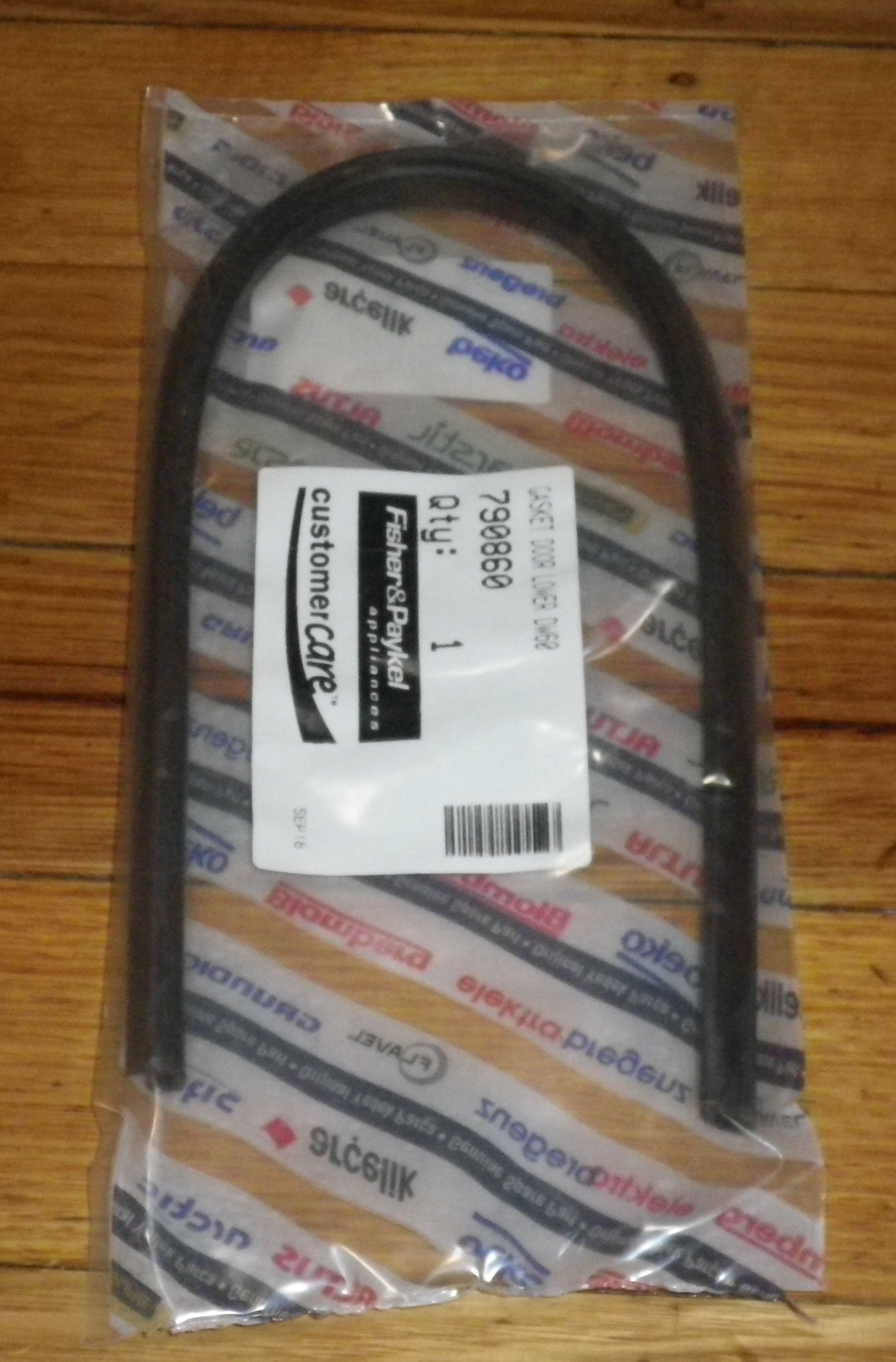 Fisher & Paykel DW60DOX Lower Door Seal - Genuine Part # FP790860
