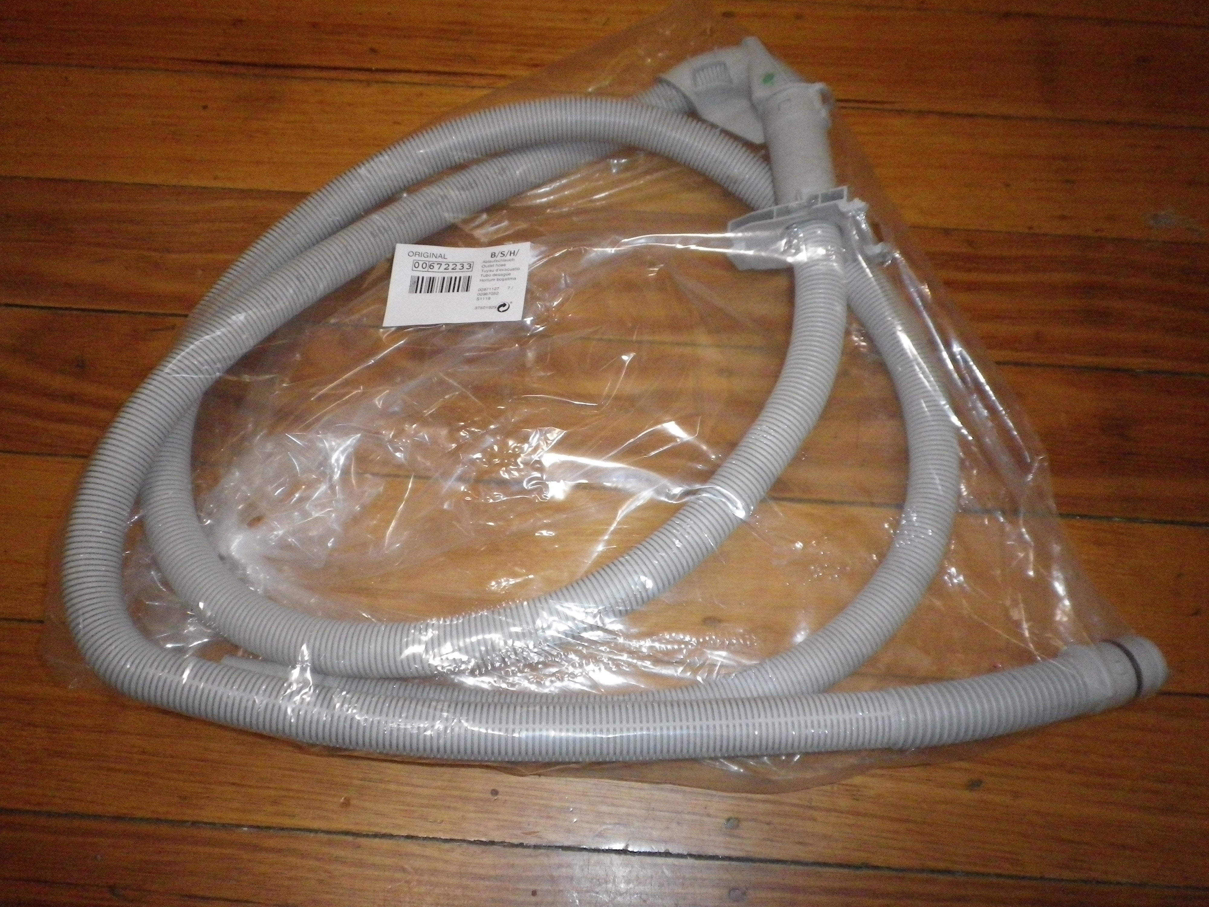 Bosch Logixx 8 Series 2.63m Genuine Washing Machine Drain Hose - Part # 672233