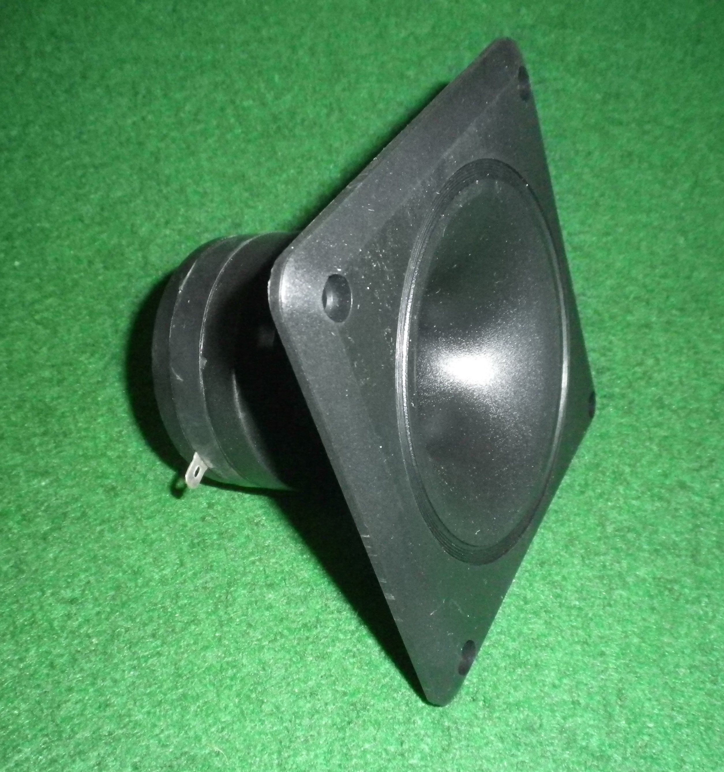 Daichi 200-watt (RMS) Piezoelectric Horn Tweeter Loudspeaker - Model PZ1165