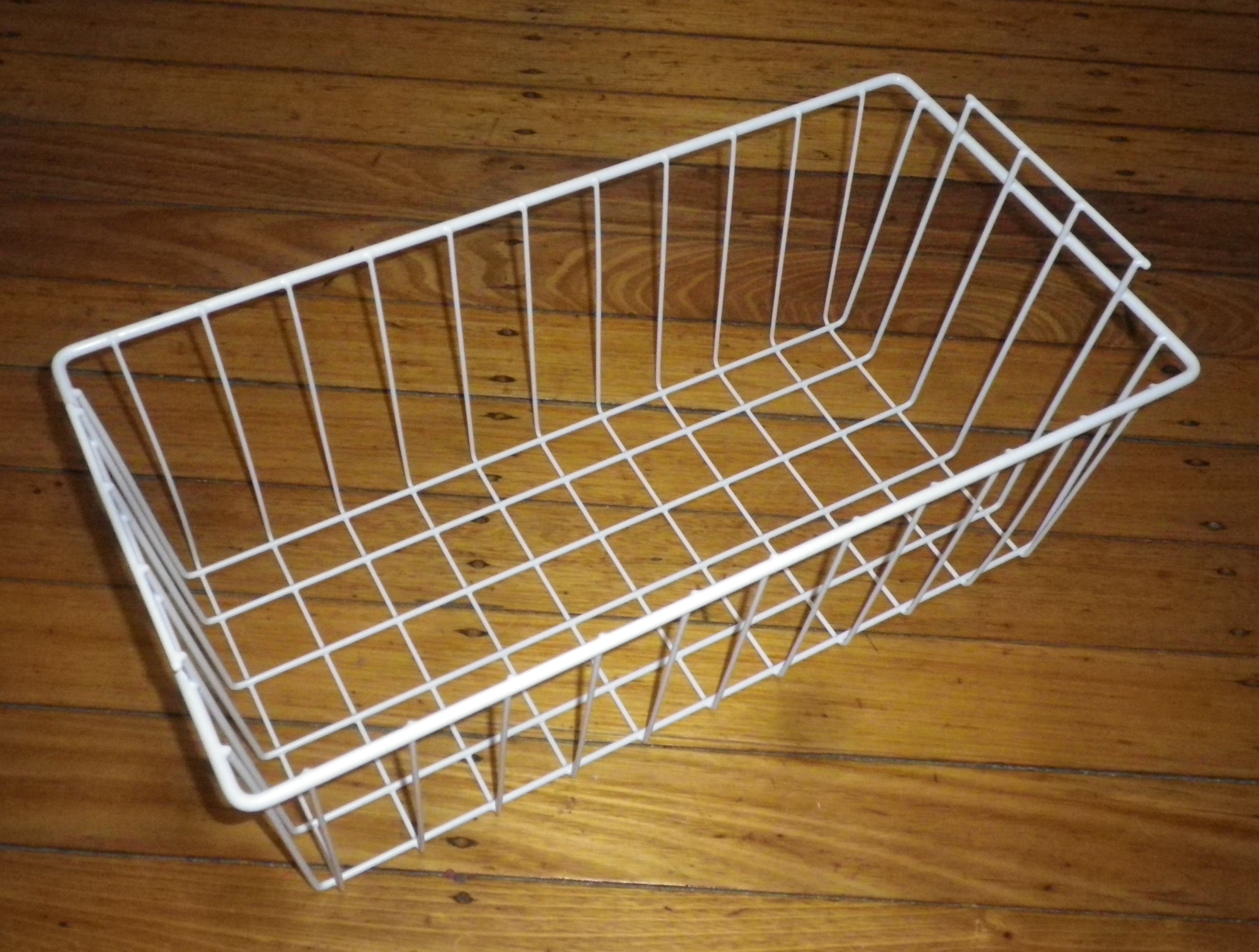 Fisher & Paykel Large Capacity Chest Freezer Storage Basket - Part Number FP821921 (Replaces FP815839)