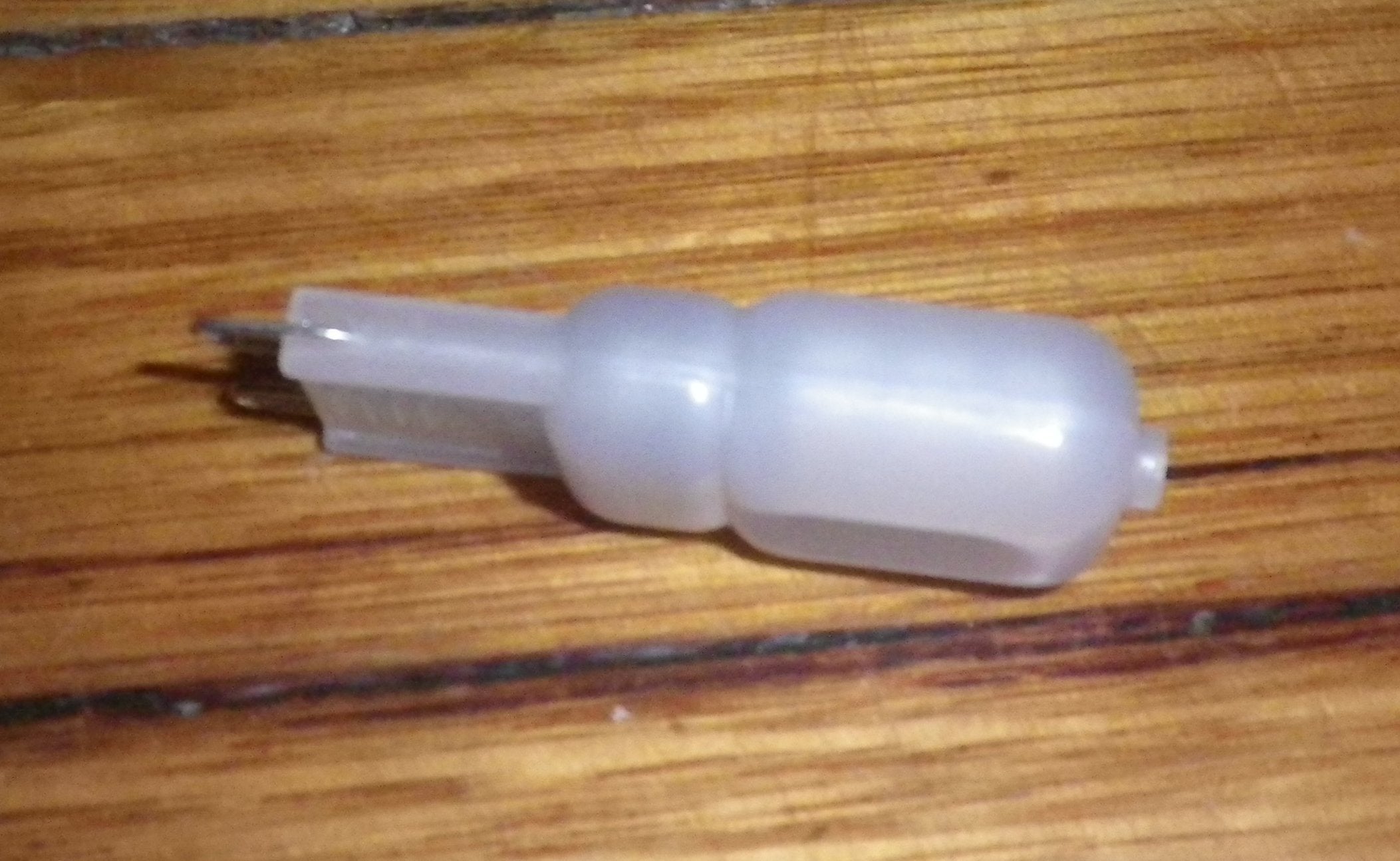 Fisher & Paykel 2.5Watt G9 240VAC Miniature LED White Pilot Globe for Fridges - Part # FP845458