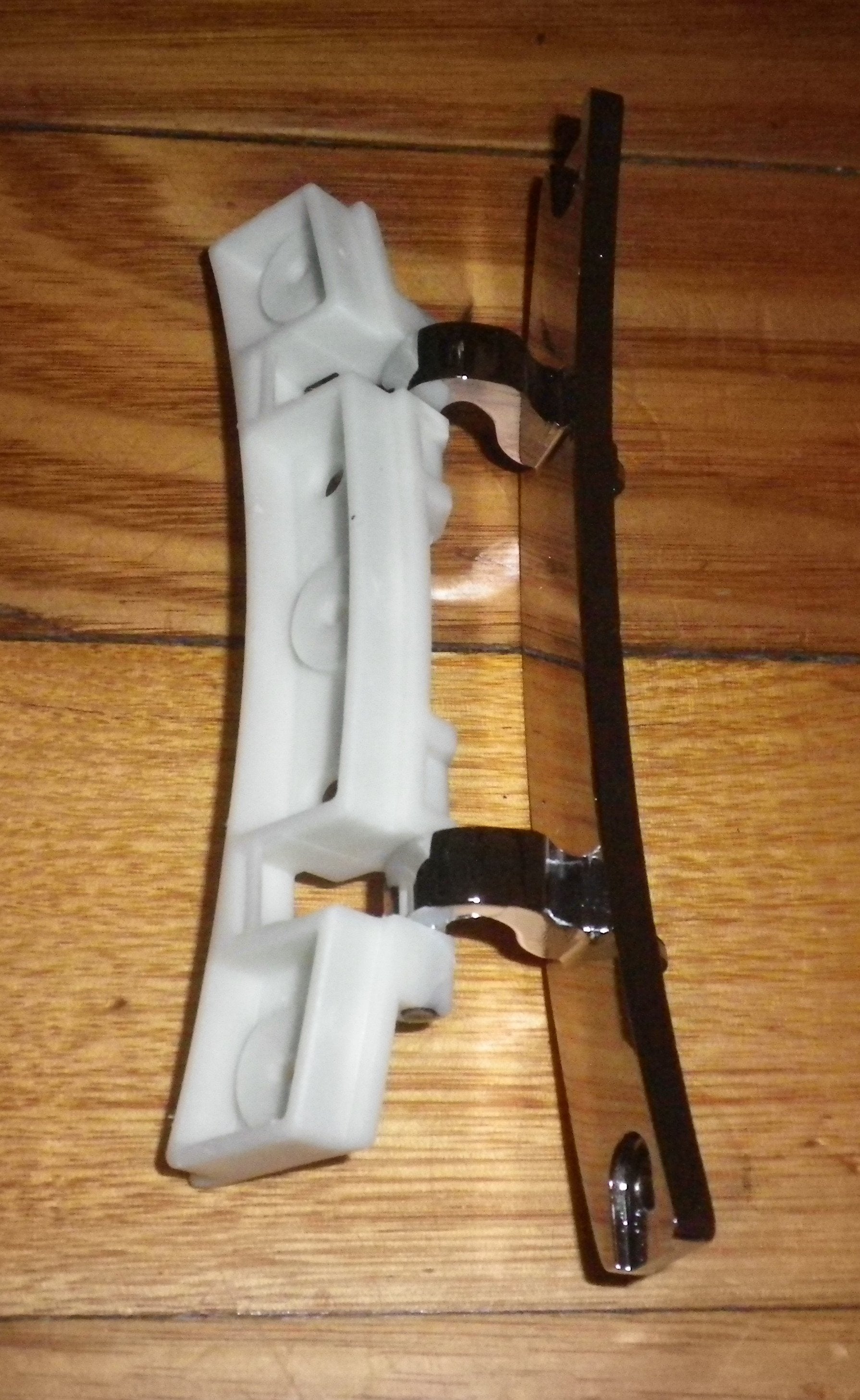 Bosch Clothes Dryer Door Hinge Assembly - Genuine Part # 646933 for WT46S592AU, WTV74100AU