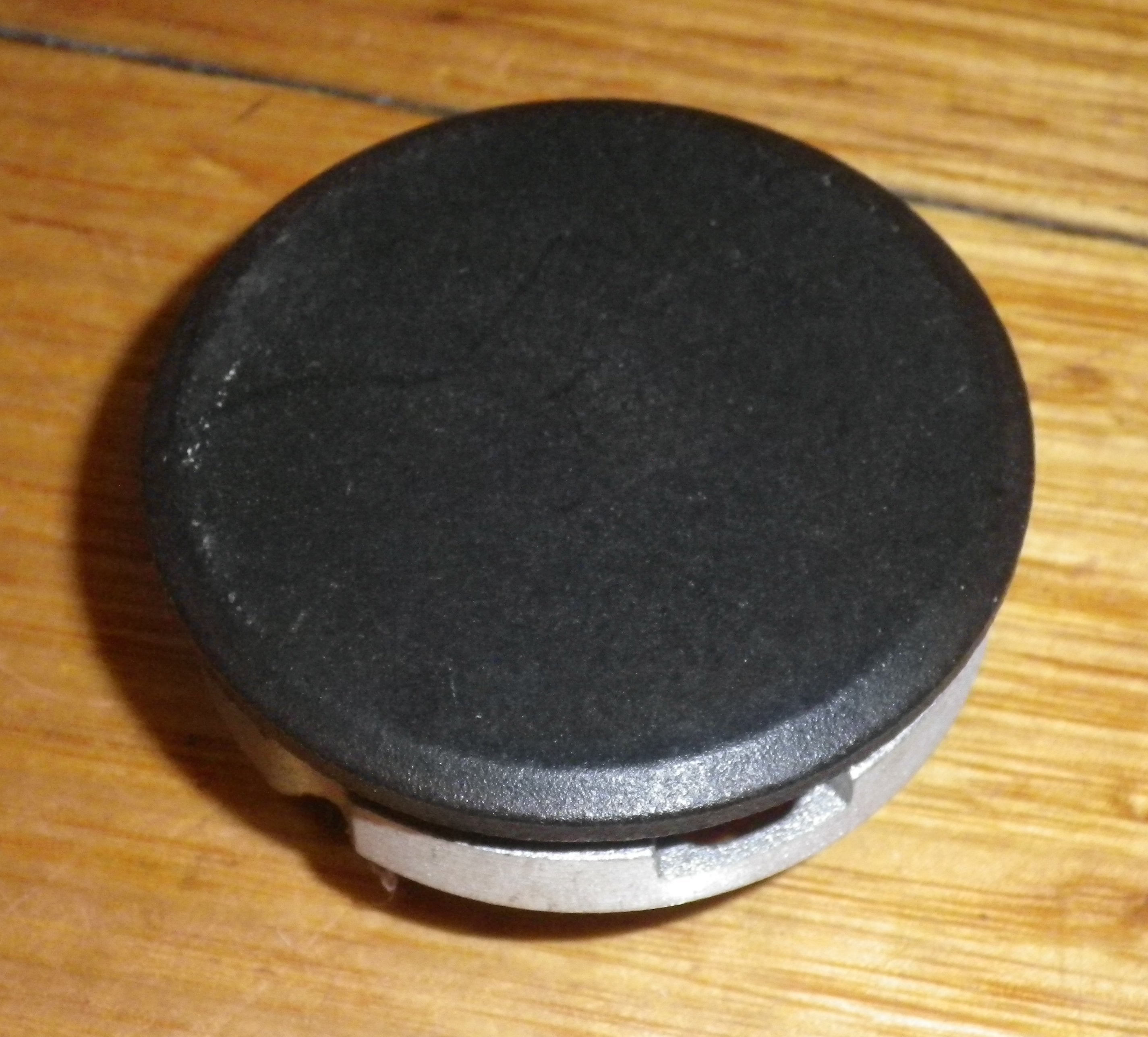 Westinghouse 55mm Small Matt Finish Gas Cooktop Burner & Cap - Part # 305381700