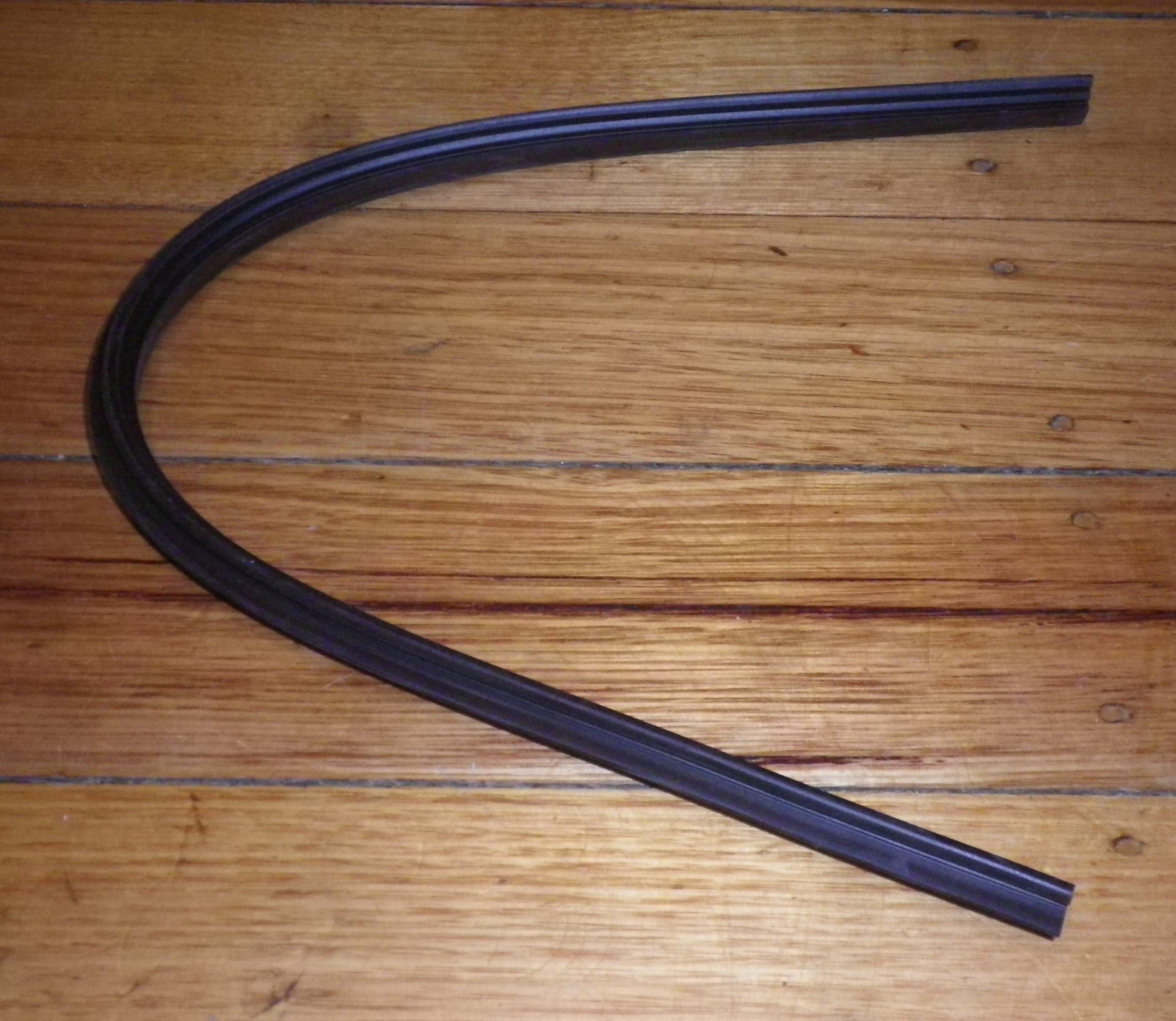 Fisher & Paykel DW60DOX Lower Door Seal - Genuine Part # FP790860