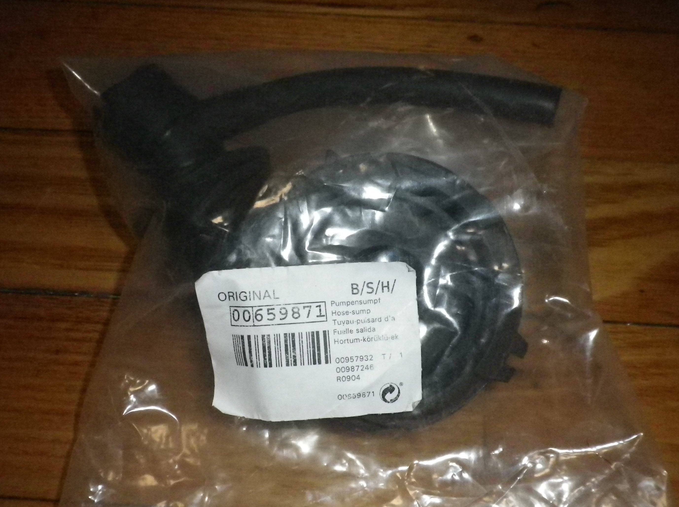 Bosch Drain Sump Bellows Hose for WAK24220AU, WFO2430AU, WFX2830AU - Part 659871