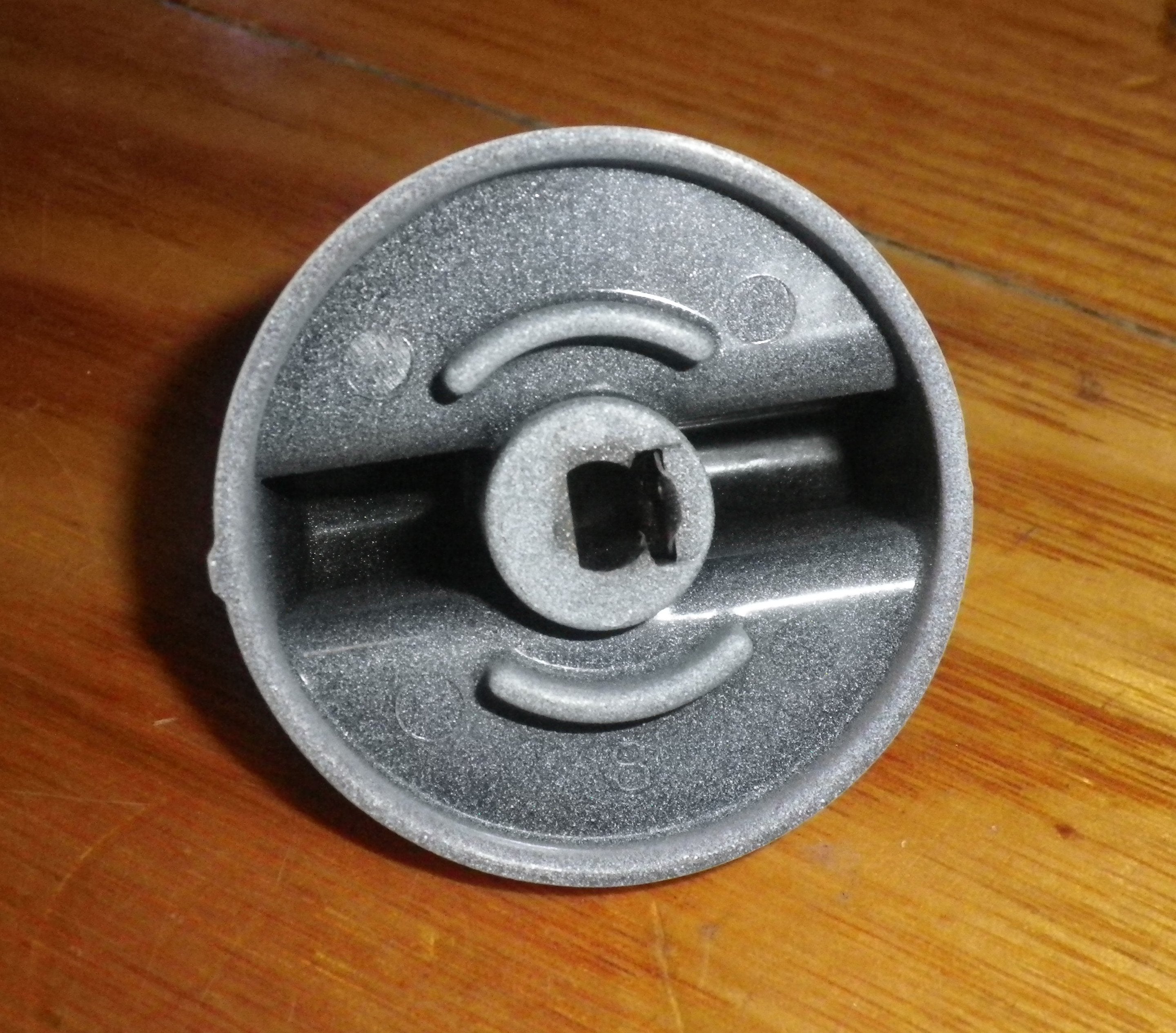 High - Quality White Stove Control Knob for Chef, Electrolux, and Westinghouse Appliances - Genuine Part # 0019008141