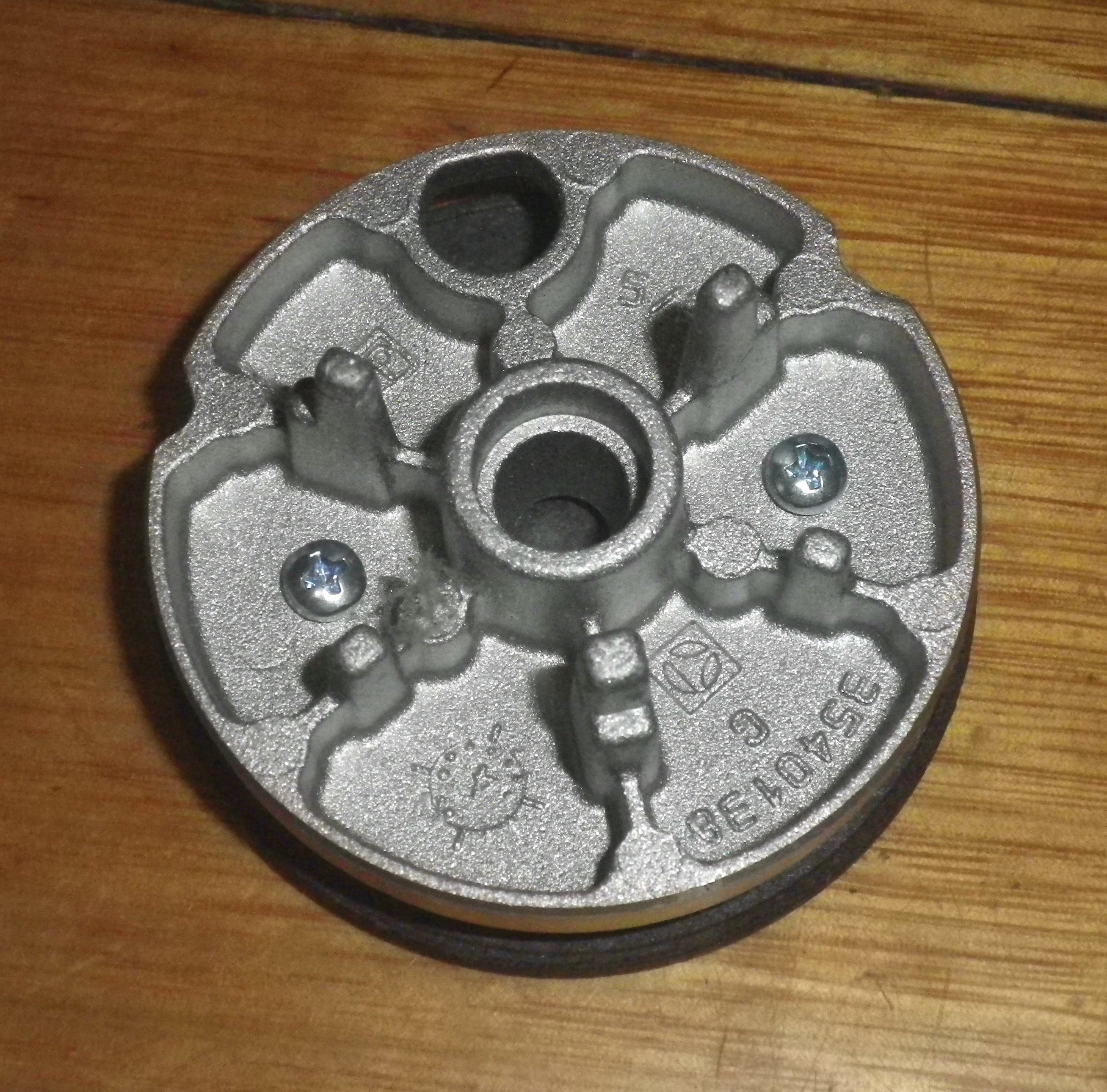 Westinghouse 55mm Small Matt Finish Gas Cooktop Burner & Cap - Part # 305381700