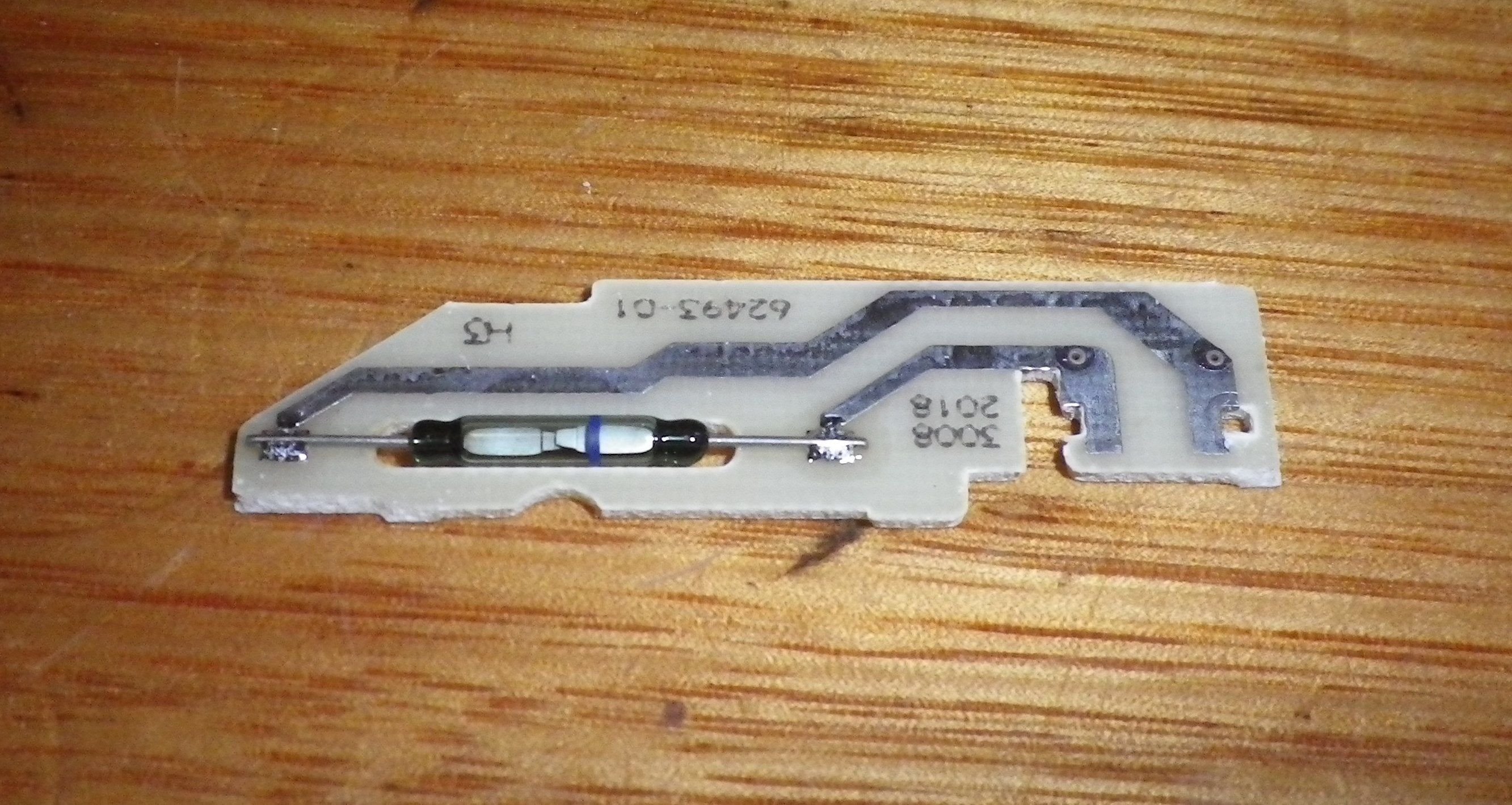 Bosch Dishwasher Water Flow Sensor Reed Switch Contact Assembly - Part Number 611317 for SCE63M, SMI50E Series