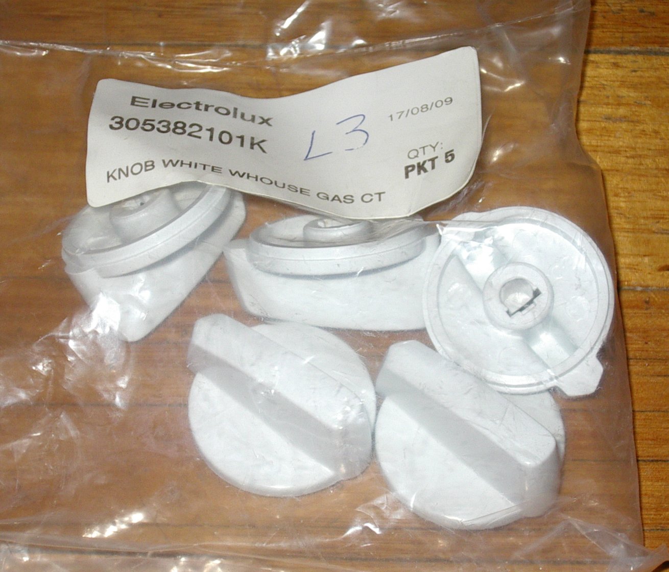 Westinghouse GHP Series White Gas Stove Burner Control Knob Set (Pack of 5) - Replacement Part # 305382101K