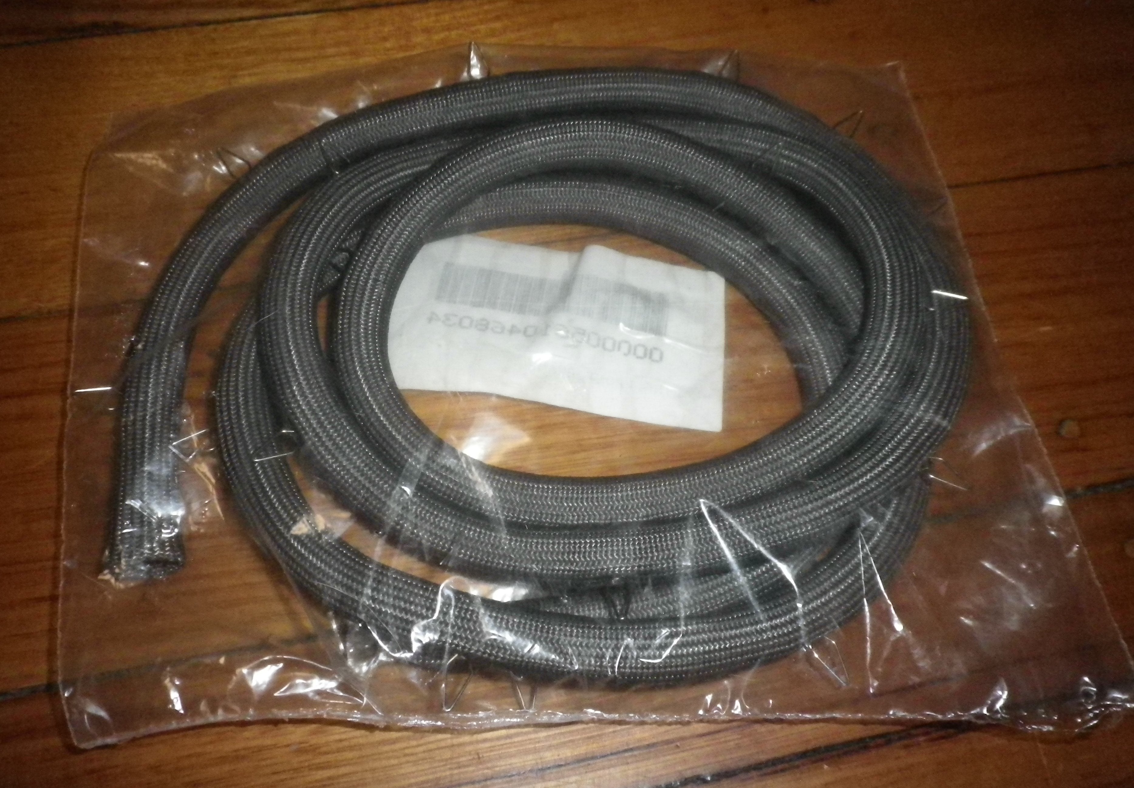AEG Single - Piece Pyrolytic Oven Door Sealing Strip - Part Number 5610468034