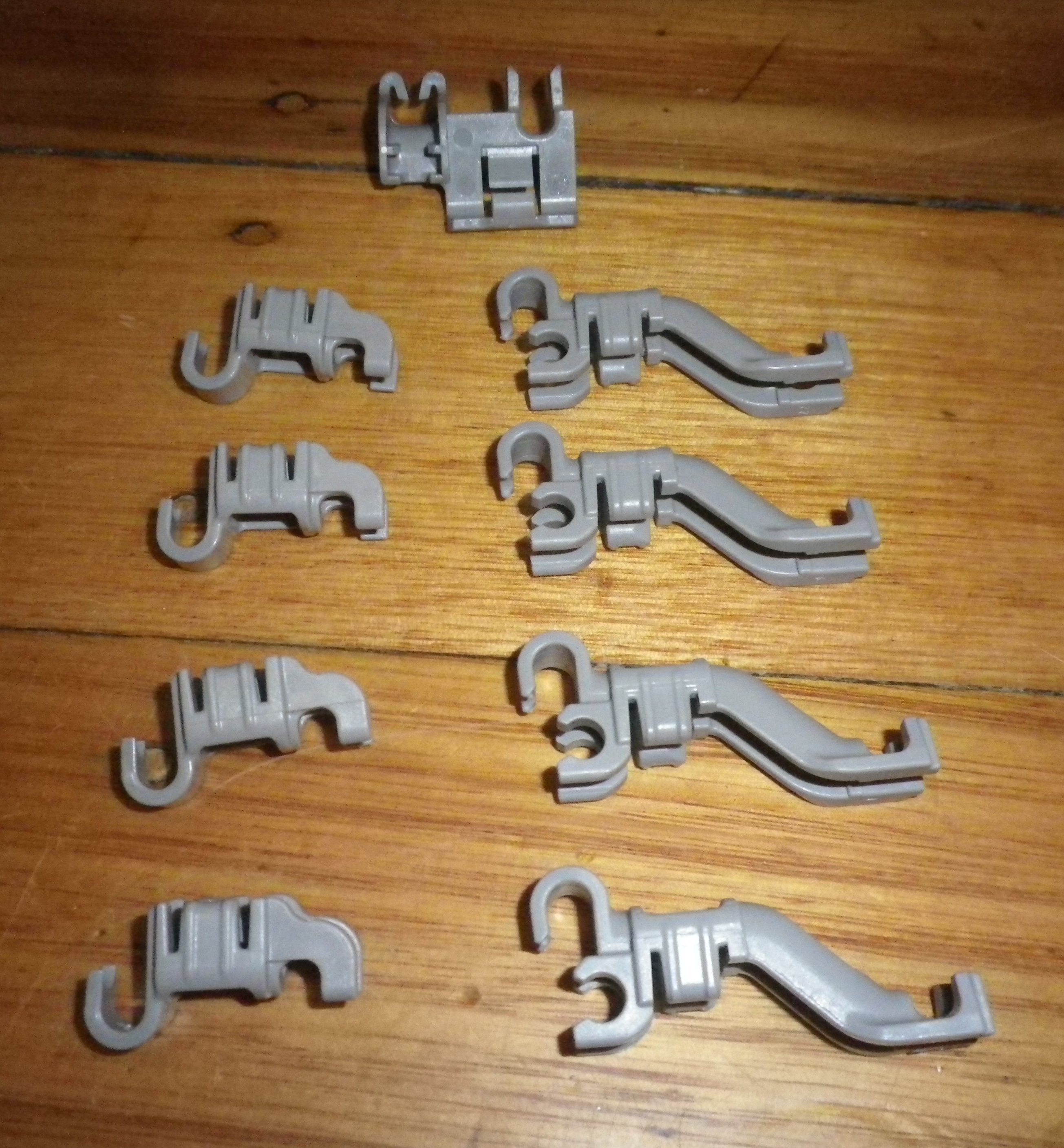 High - Quality Bosch Dishwasher Lower Basket Rack Clips (Pack of 9) - Replacement Part # 632372