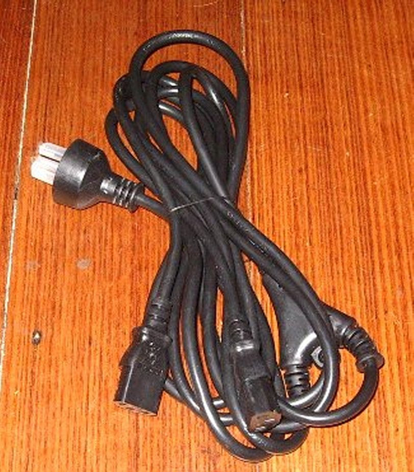 2m Computer Power Lead - Dual IEC Female to 3 - pin Mains Plug, Part # ACL605