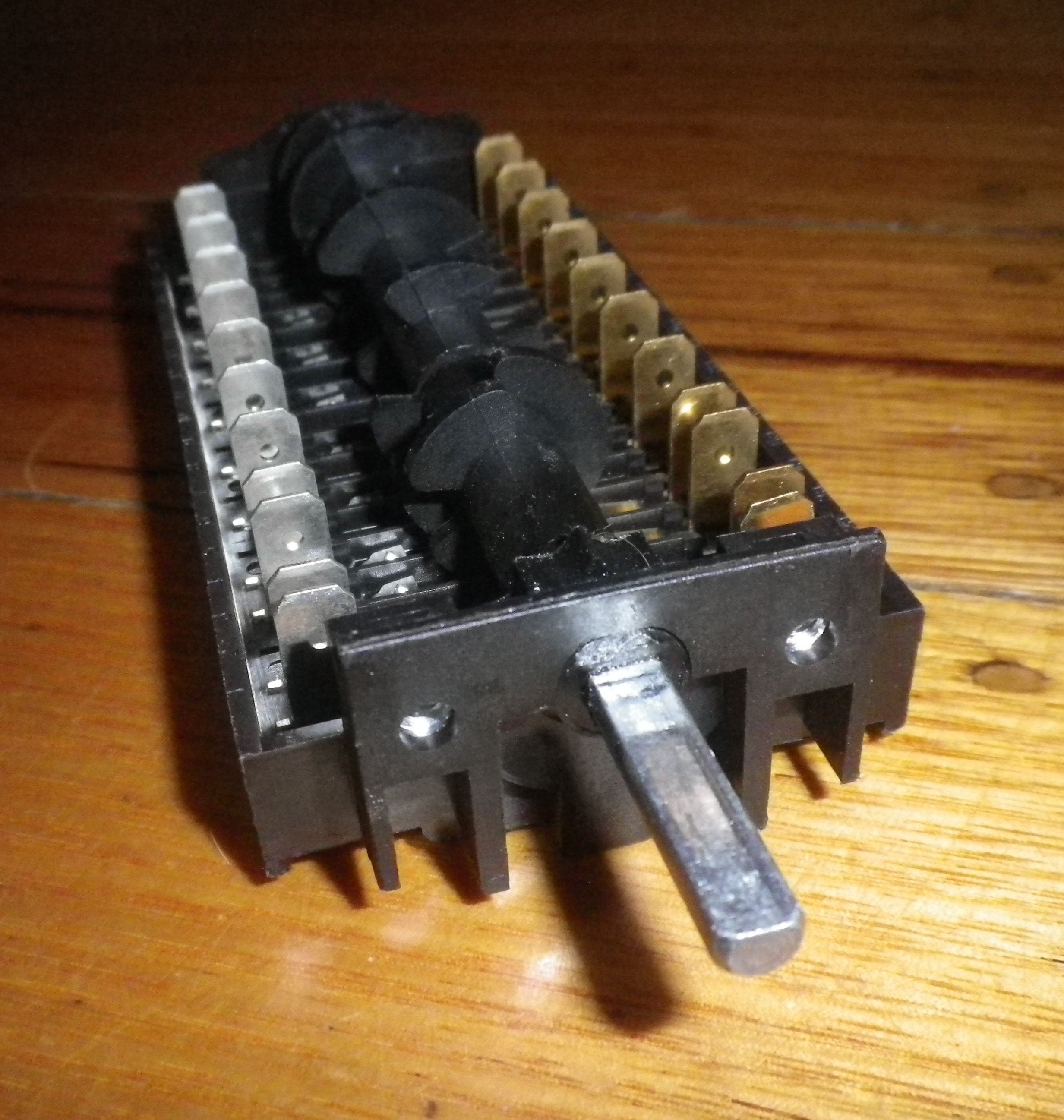 Technika TU950T Series Oven Function Selector Switch with 9 Positions - Part Number SE988