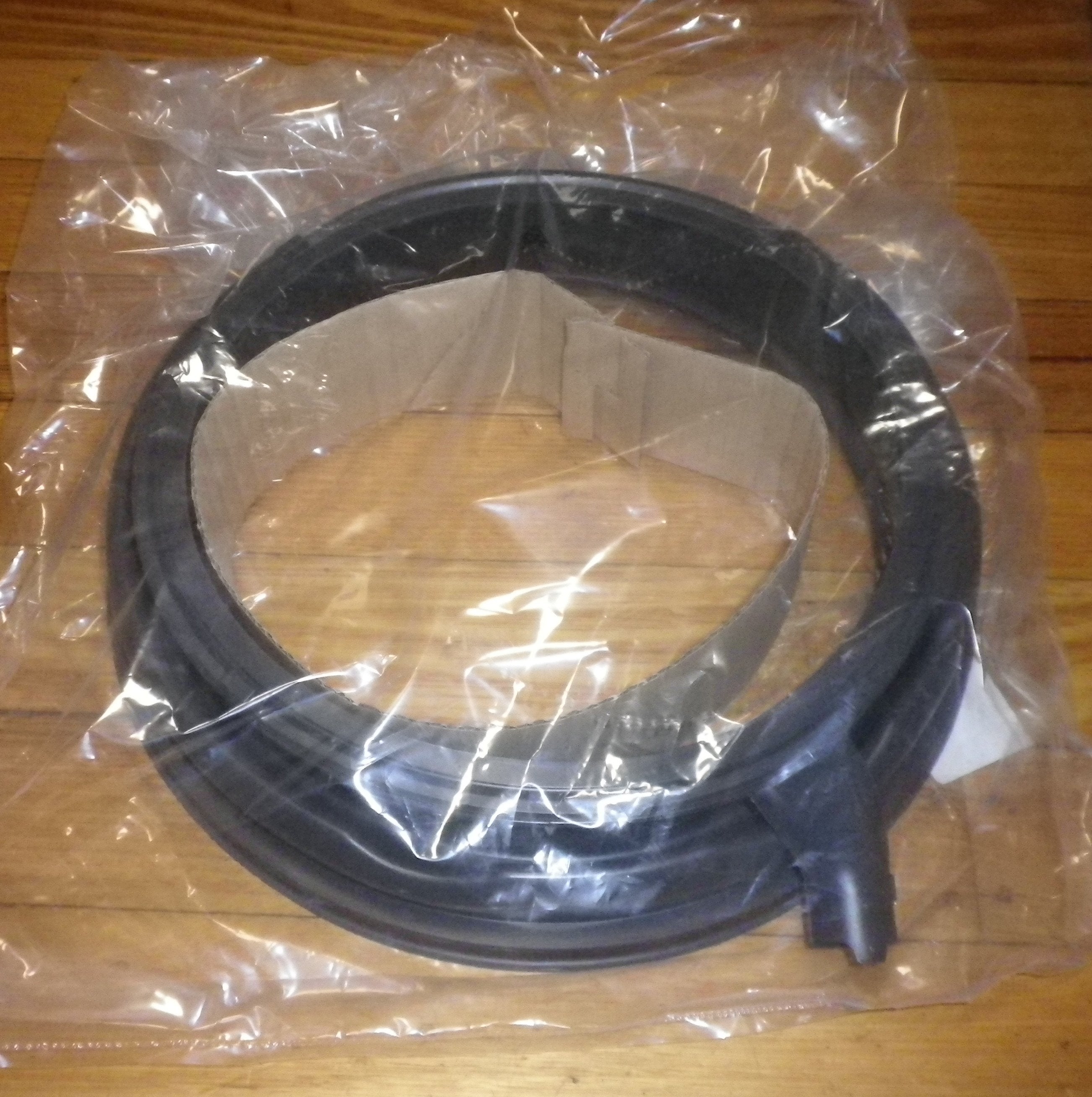 Bosch Front Loader Standard Door Gasket with Tube - Genuine Part #11056927