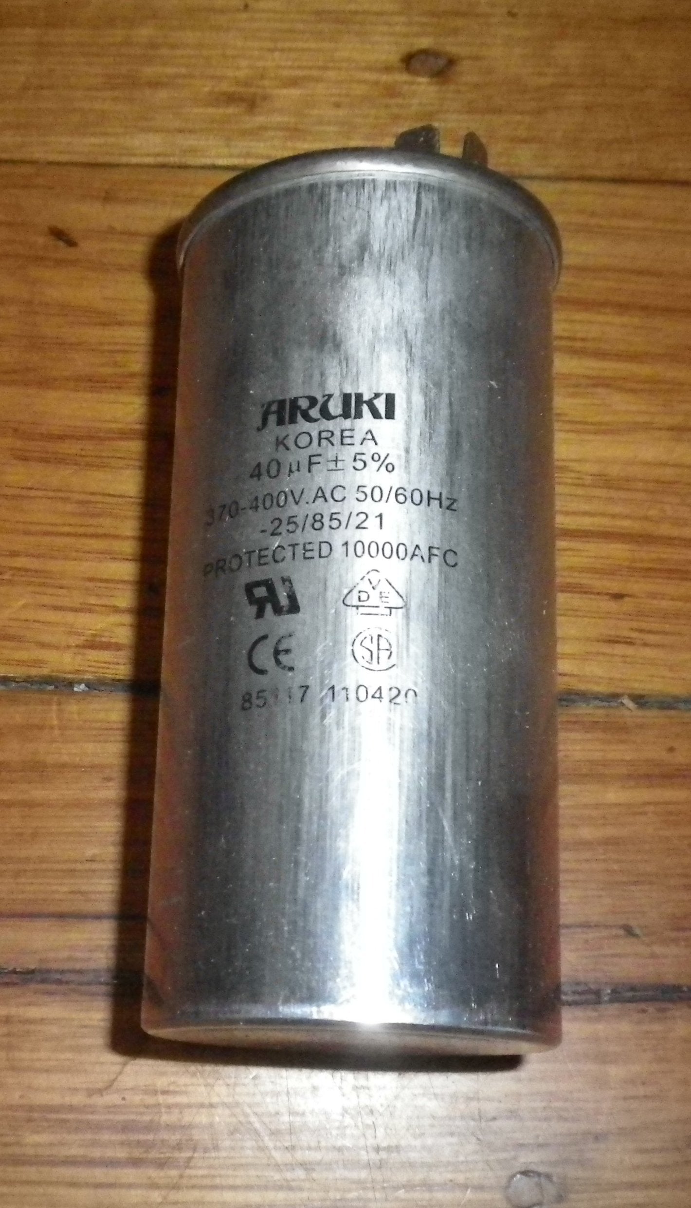Aruki Metal Can Type 40uF 400Volt Motor Starting and Running Capacitor - Part # CAP040WS, 2920651WS