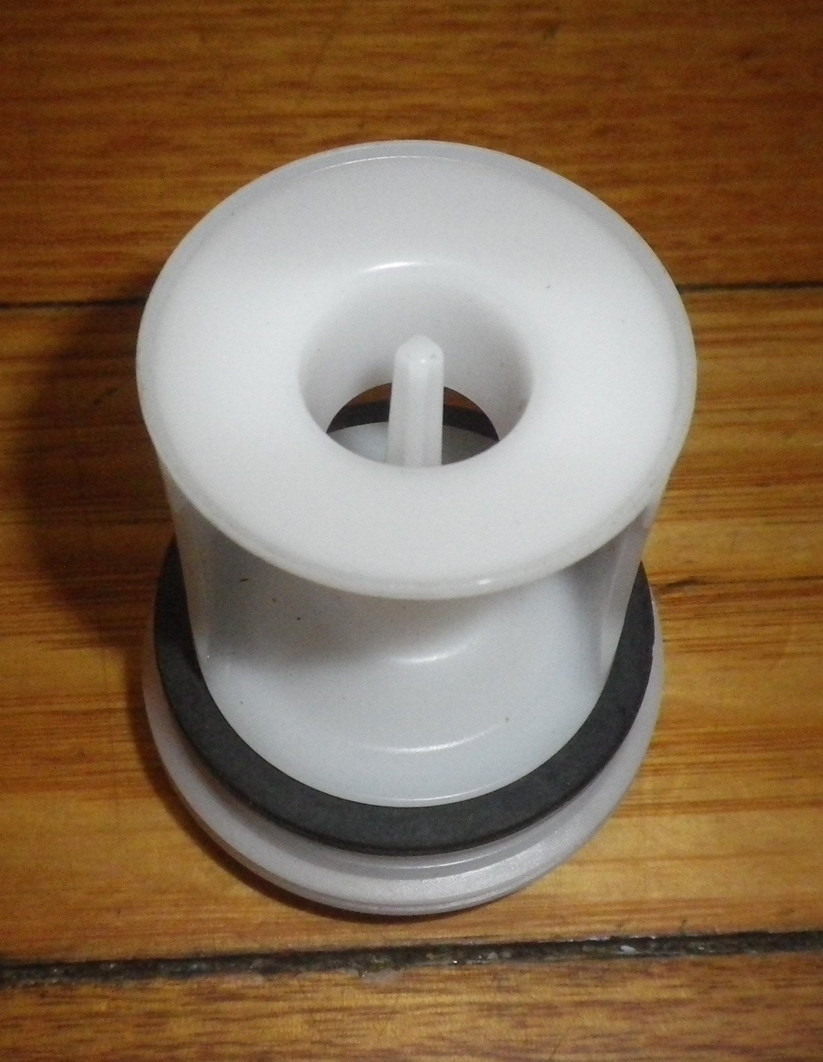 Ariston, Indesit Front Loader Genuine Pump Button Trap Filter Insert Kit - Part # 141034