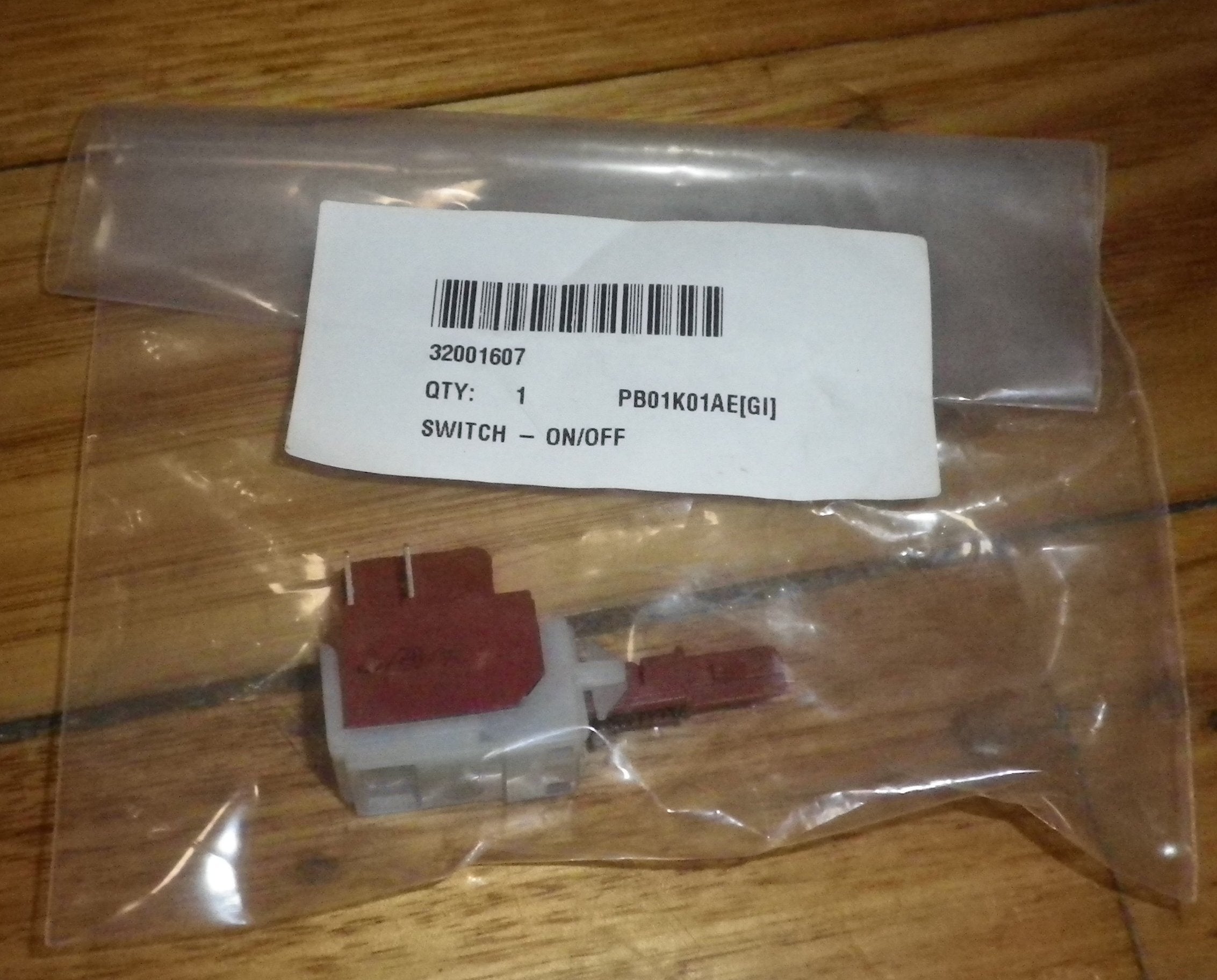 Westinghouse Mains On/Off Switch for WSF6606 and WSF6608 Series Dishwashers - Part Number 32001607