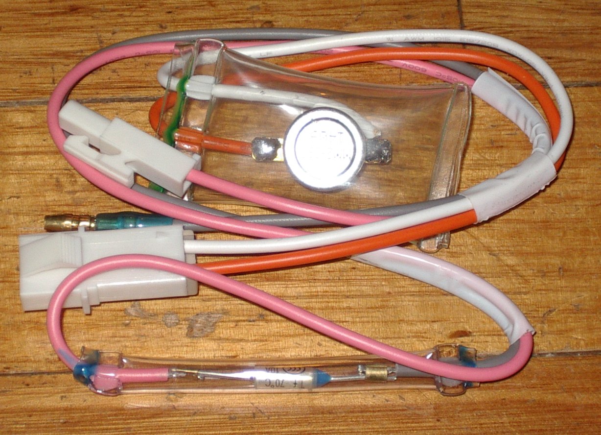 Toshiba Refrigerator Defrost Cutout Thermostat and 70 Degree Celsius Thermal Fuse - Replacement Part # RF190J