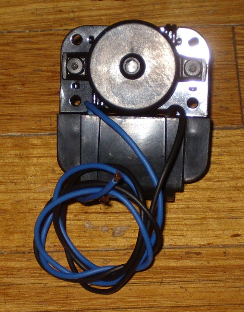Universal Reversible Evaporator Fan Motor (Part # RF039EB) for No Frost Fridges