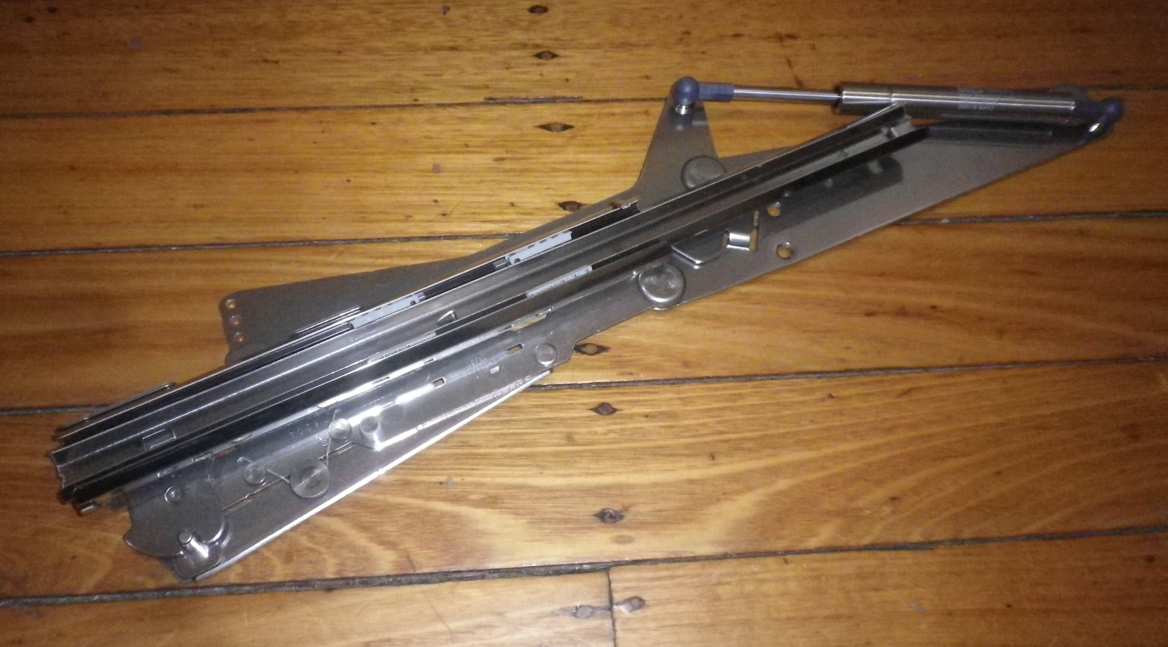 AEG and Electrolux Right - Handed ComfortLift Dishwasher Hinge Assembly, Part Number 4055401287