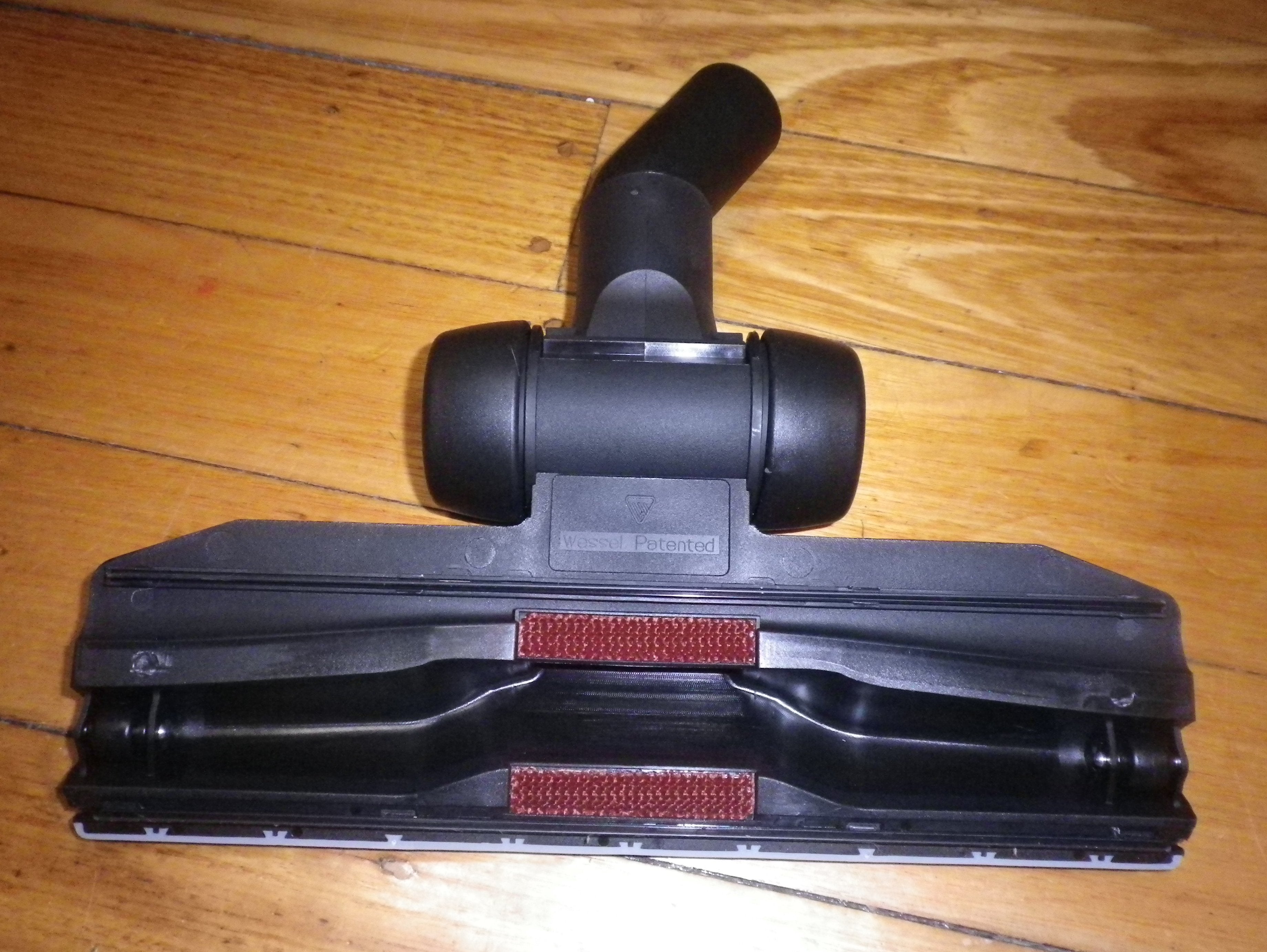 High - Quality Wessel Werk 32mm Heavy - Duty Vacuum Gulper Floor Tool FTW132 - 3D