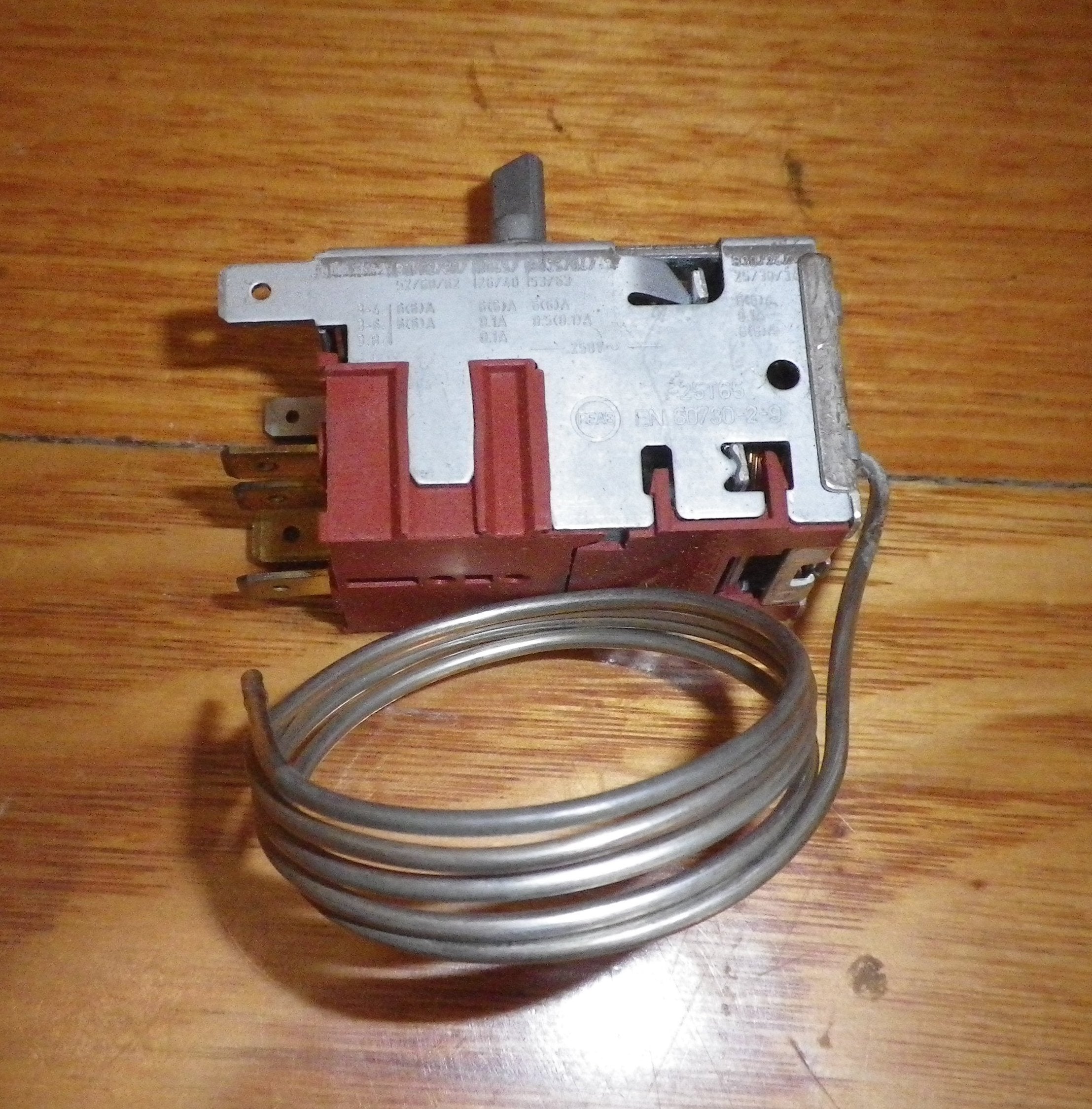 Fisher & Paykel N210 No Frost Freezer Thermostat Replacement Part - Model FP883705P, 883705P