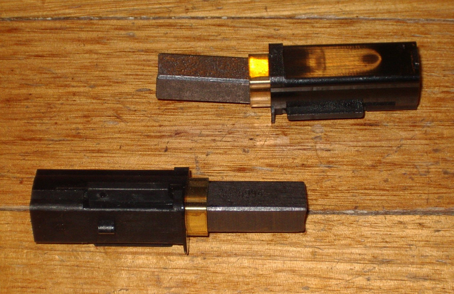 High - Quality Carbon Brushes for 24 - Volt Ametek 116157, 116515 Vacuum Motors (Pair) - Part # MCB015