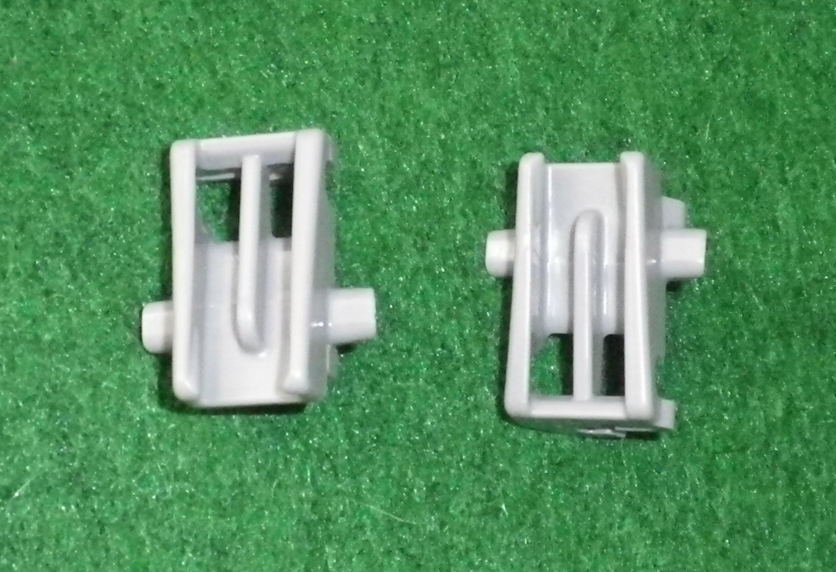 Bosch SMS, SMU Series Dishwasher Upper Basket Rack Clips (Pkt 2) - Part # 611474