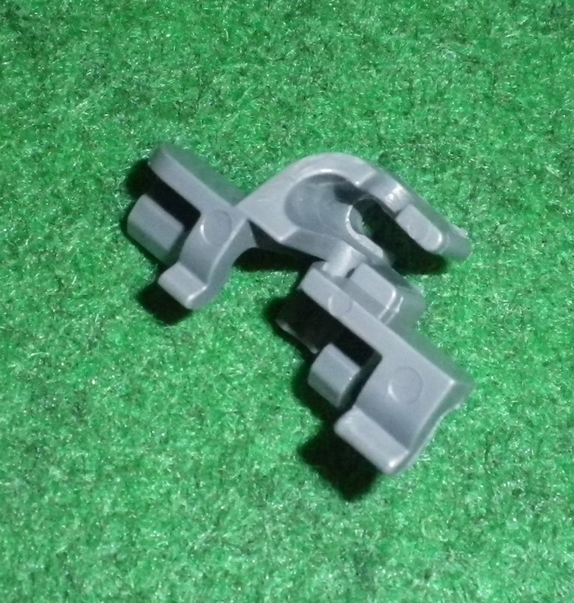 Fisher & Paykel DW60 Series Dishwasher Lower Basket Right-Hand Plate Rack Clip - Replacement Part H0120202827B