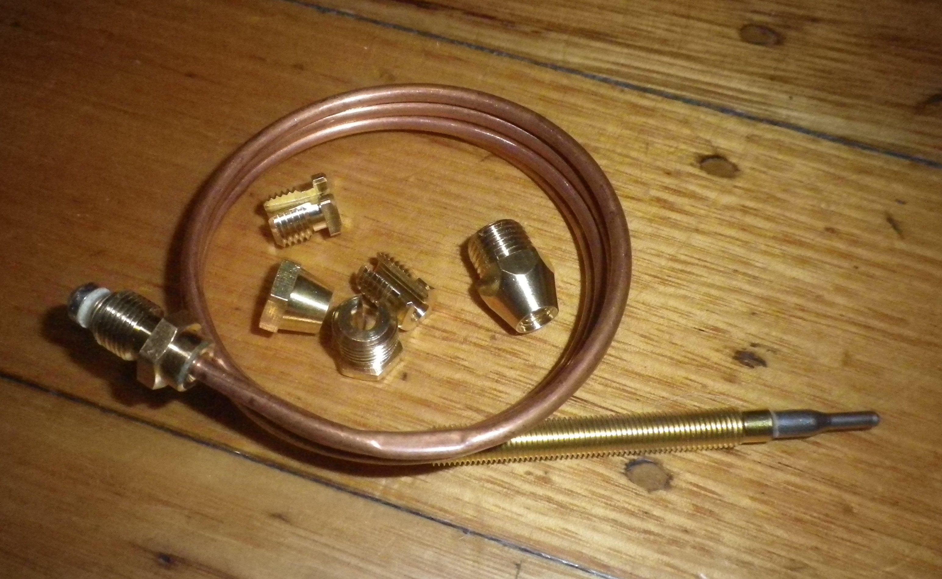 900mm Universal Threaded Gas Hot Water Thermocouple with Nuts - Part # SE231