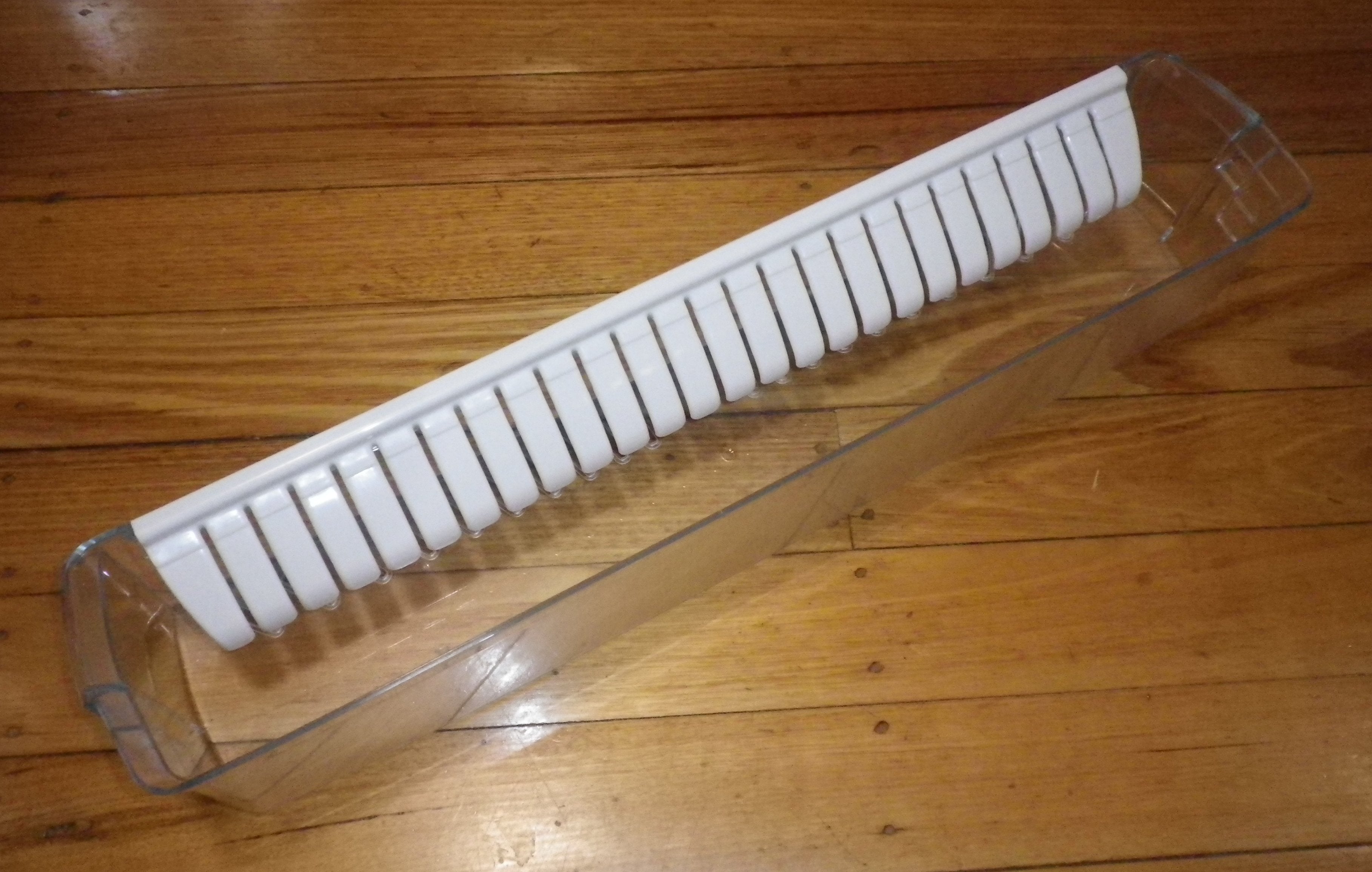 Westinghouse RJ523V Fridge Door Bottle Shelf - Part No. 1441944, Fingers Excluded