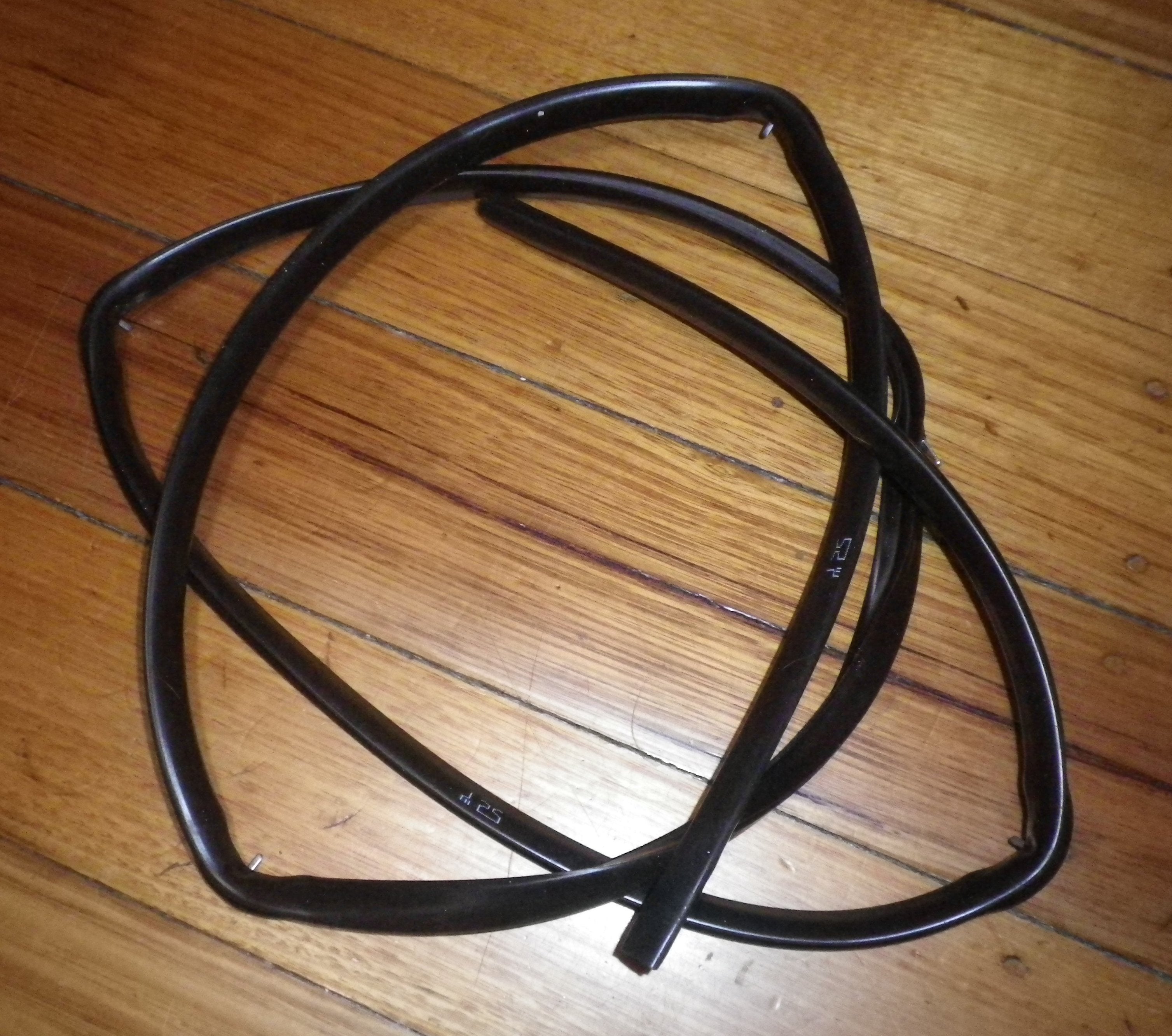 Premium Oven Door Seal for Ariston, Indesit, and Whirlpool Ovens - 550mm x 350mm - Part # C00091946