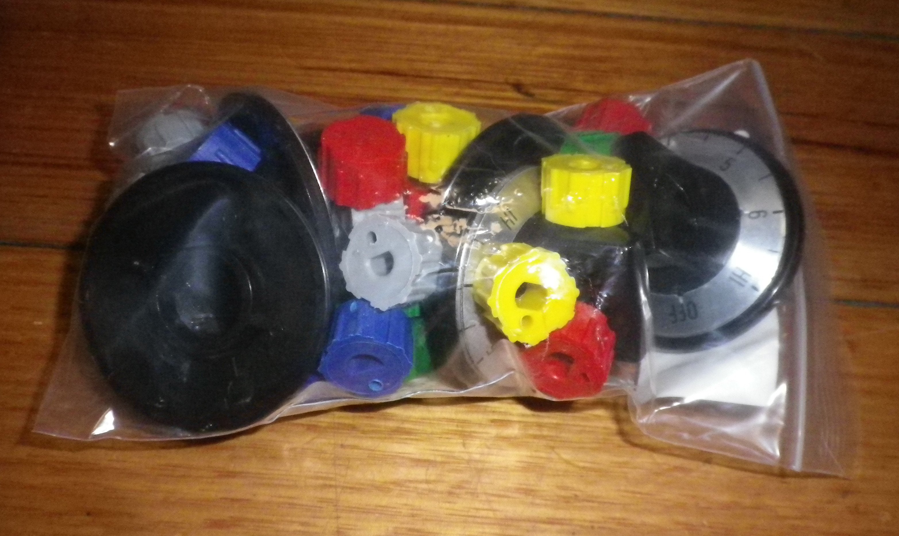 Universal Electric Stove Control Knob Kit - Pack of 5 Pieces, Part Number RK100