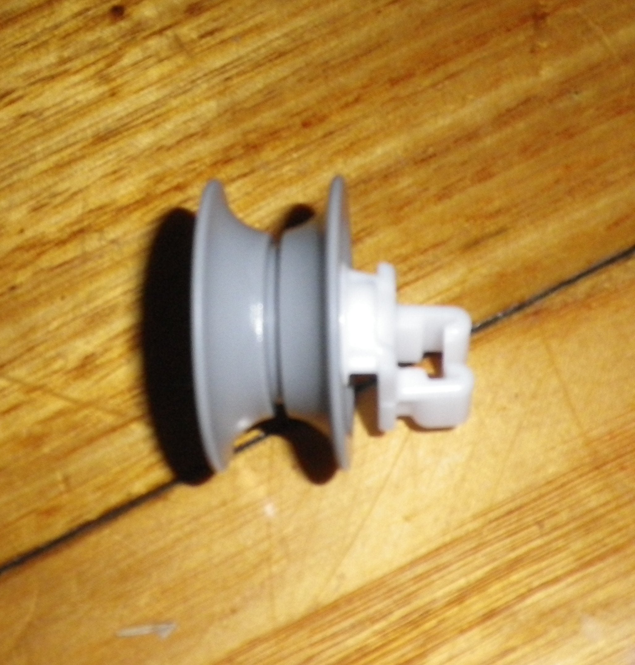 Bosch Dishwasher Upper Basket Replacement Wheel - Part Number 611666 for SMU Series Dishwashers