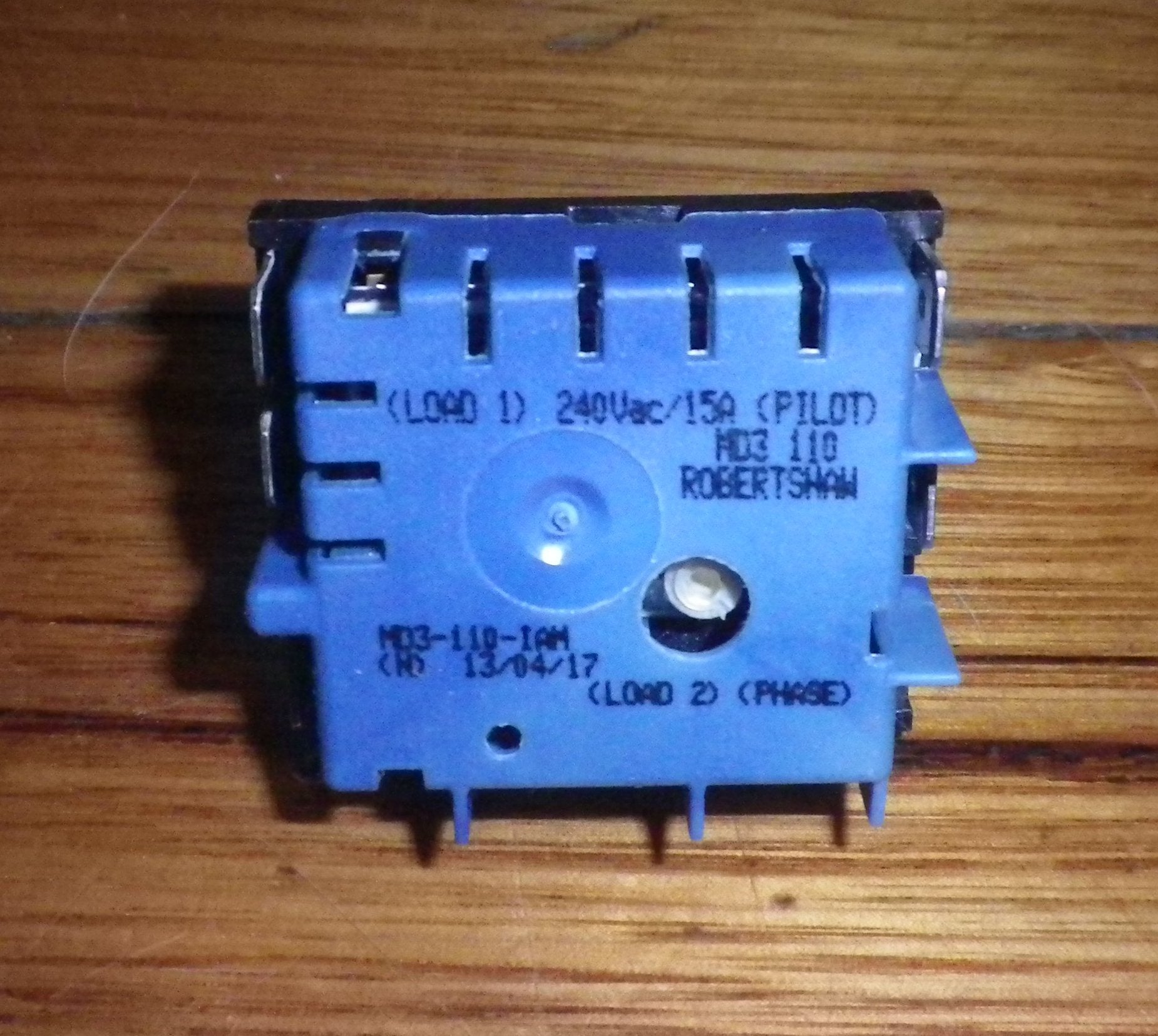 Universal Dual Simmerstat Control MD3-110-IAM: Ideal for Multiple Stove Brands