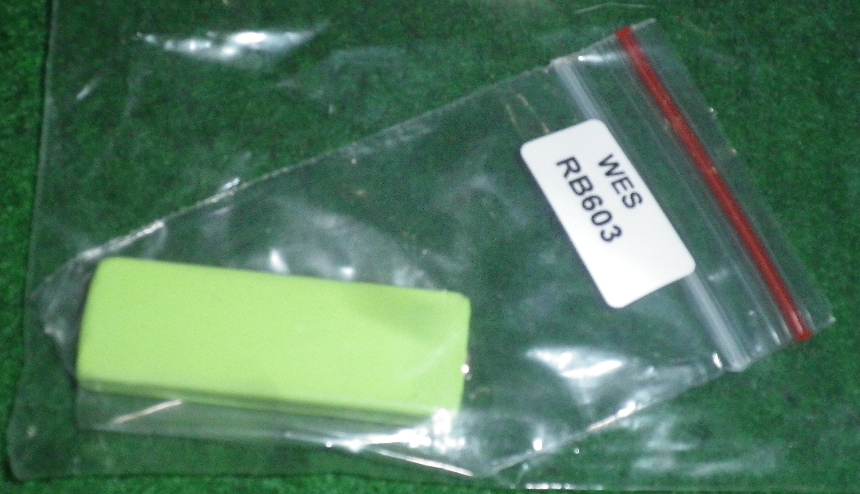 Prismatic 1.2V 750mAh NiMH Rechargeable Battery - Part RB603