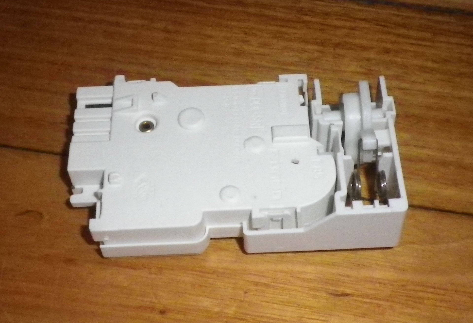 Ariston, Hotpoint, Indesit Condenser Clothes Dryer Door Safety Interlock Switch - Replacement Part # C00141683, A141683