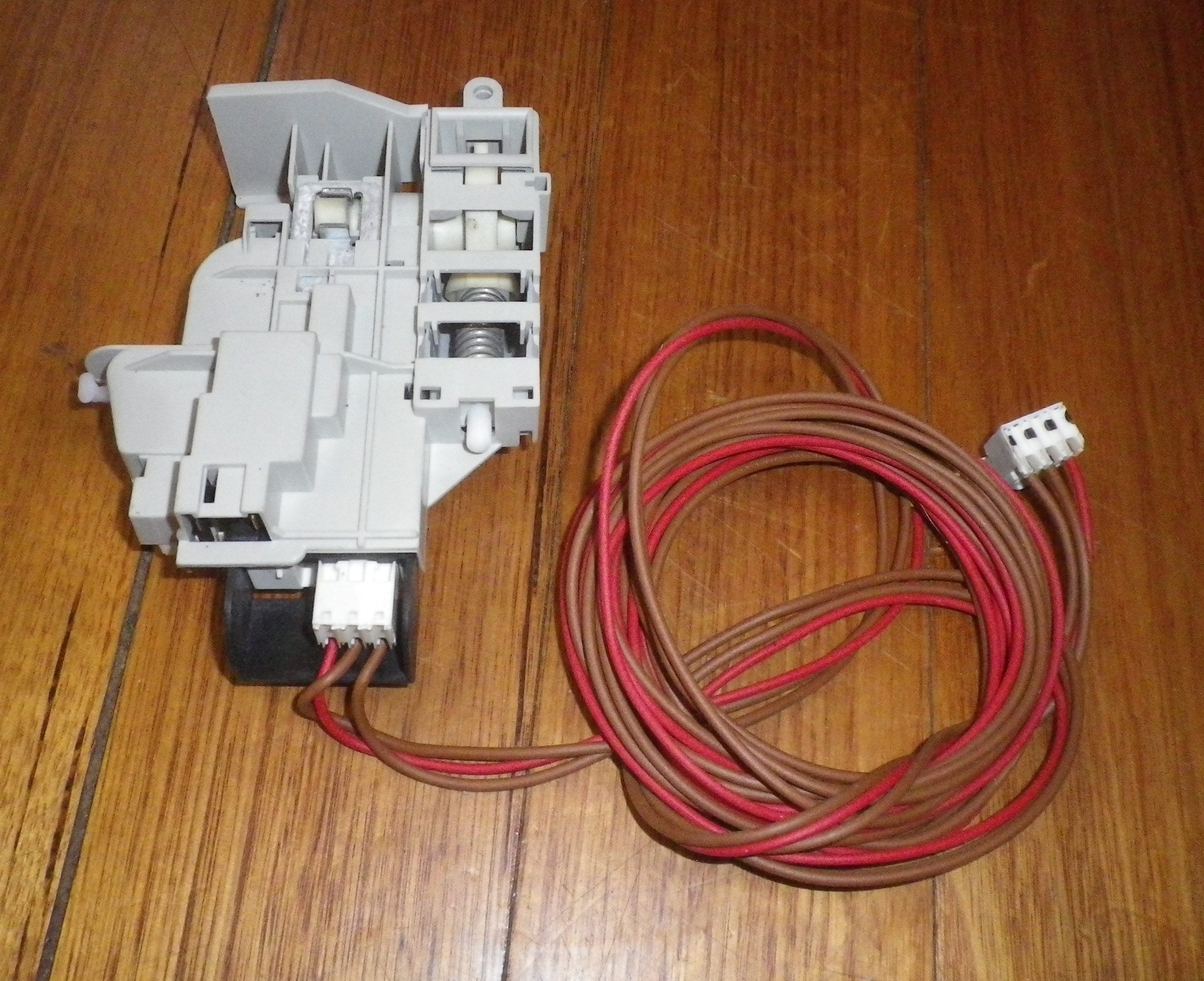 Ariston, Hotpoint, Indesit Washing Machine Thermal Lock Assembly - Genuine Part # C00297460, A297460
