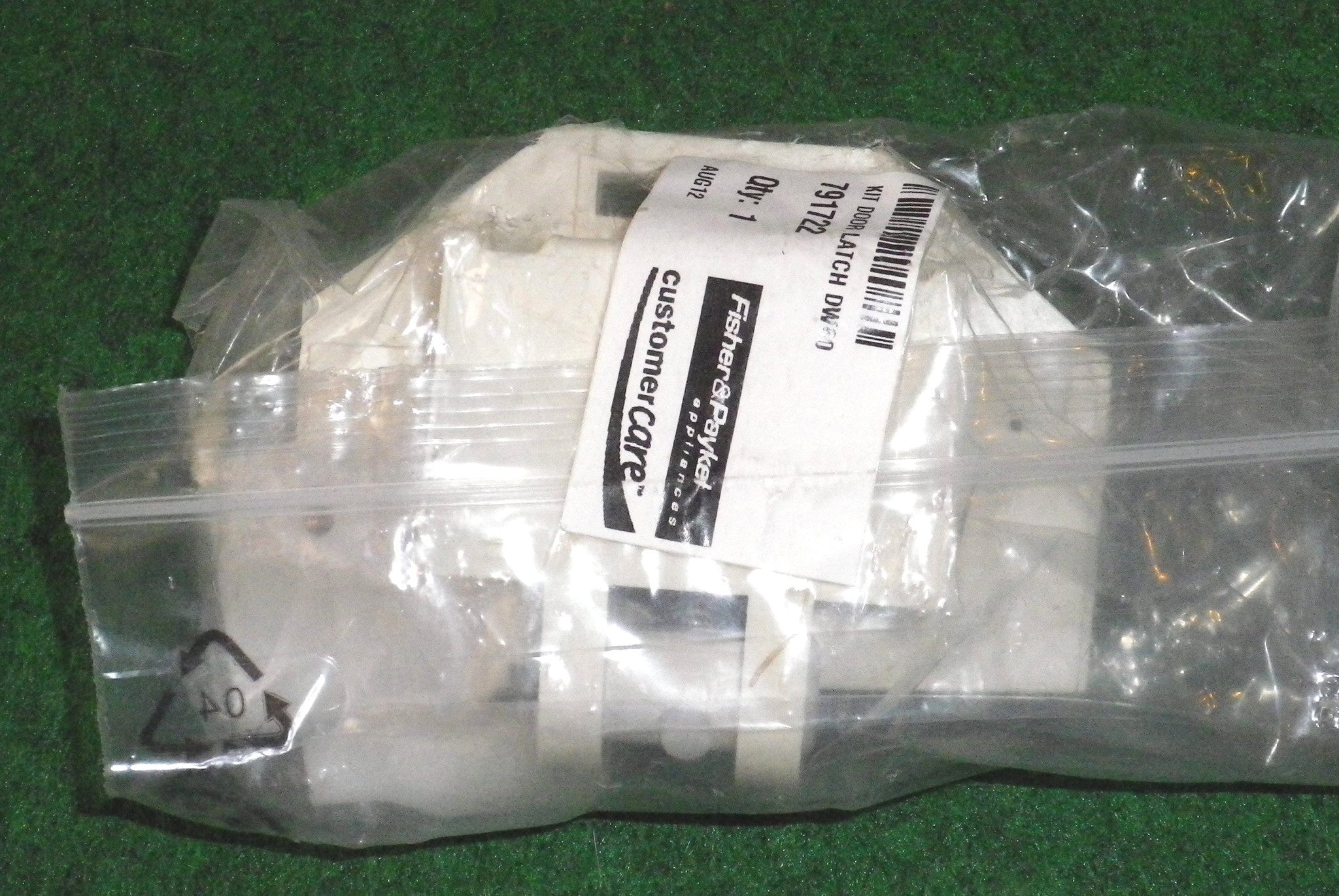 Fisher & Paykel DW60 Dishwasher Door Latch Assembly - Genuine Part # FP791722