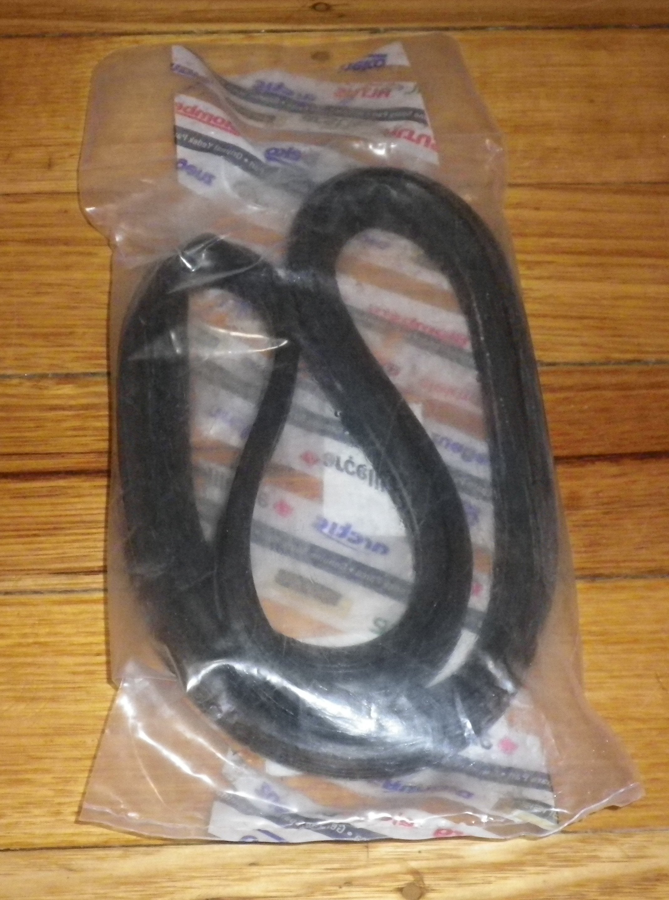Fisher & Paykel DW60DOX Genuine Upper Door Seal - Part # FP790928