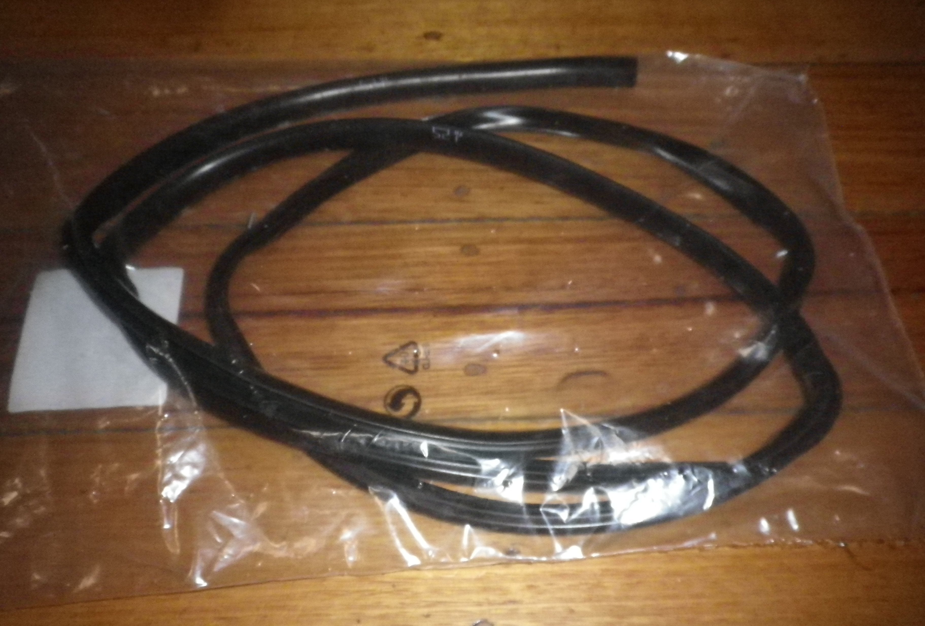 Premium Oven Door Seal for Ariston, Indesit, and Whirlpool Ovens - 550mm x 350mm - Part # C00091946