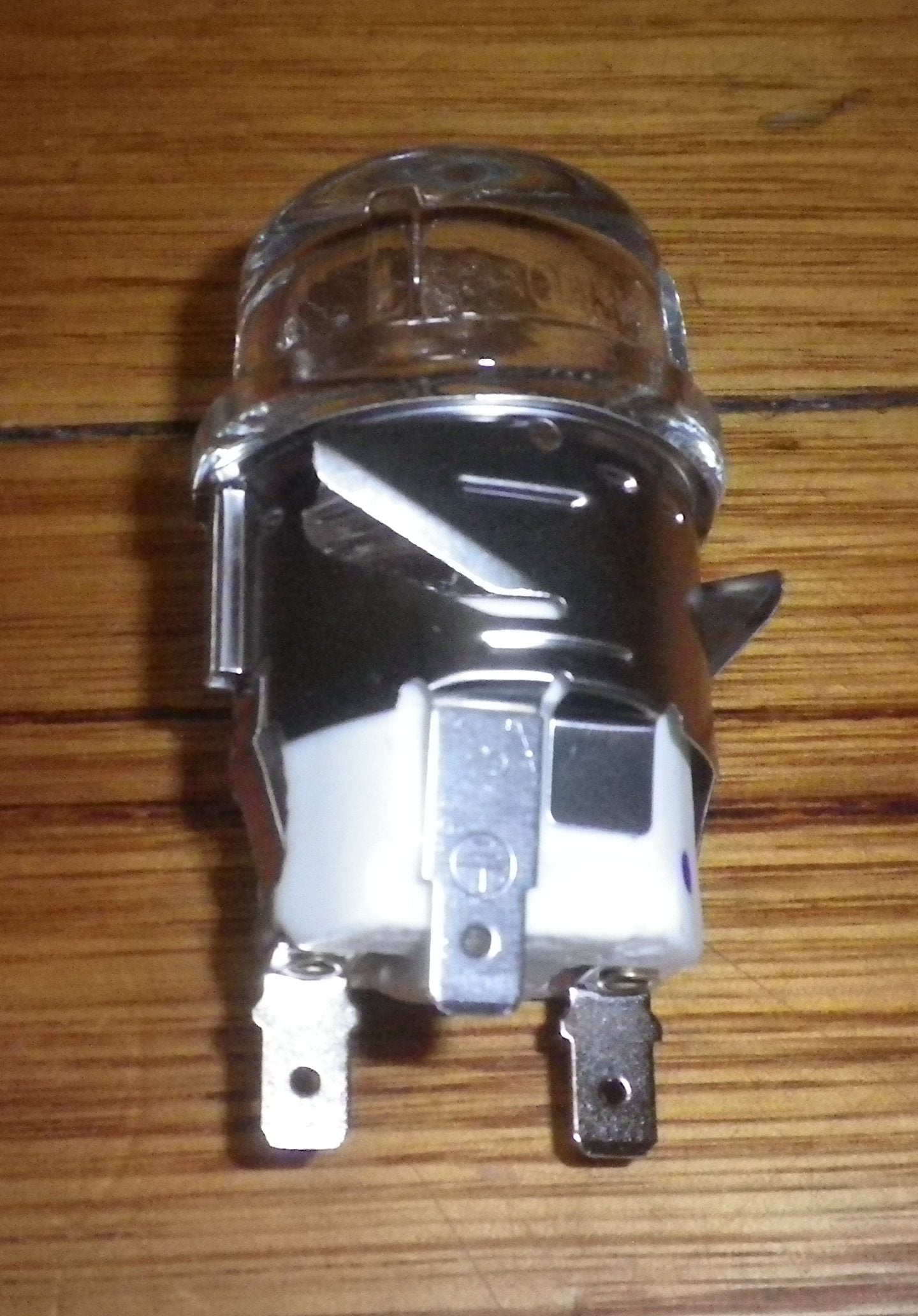 Fisher & Paykel G9 Oven Lamp Holder Assembly with 25W Halogen Light Bulb - Replacement Part No. FP561921, 561921
