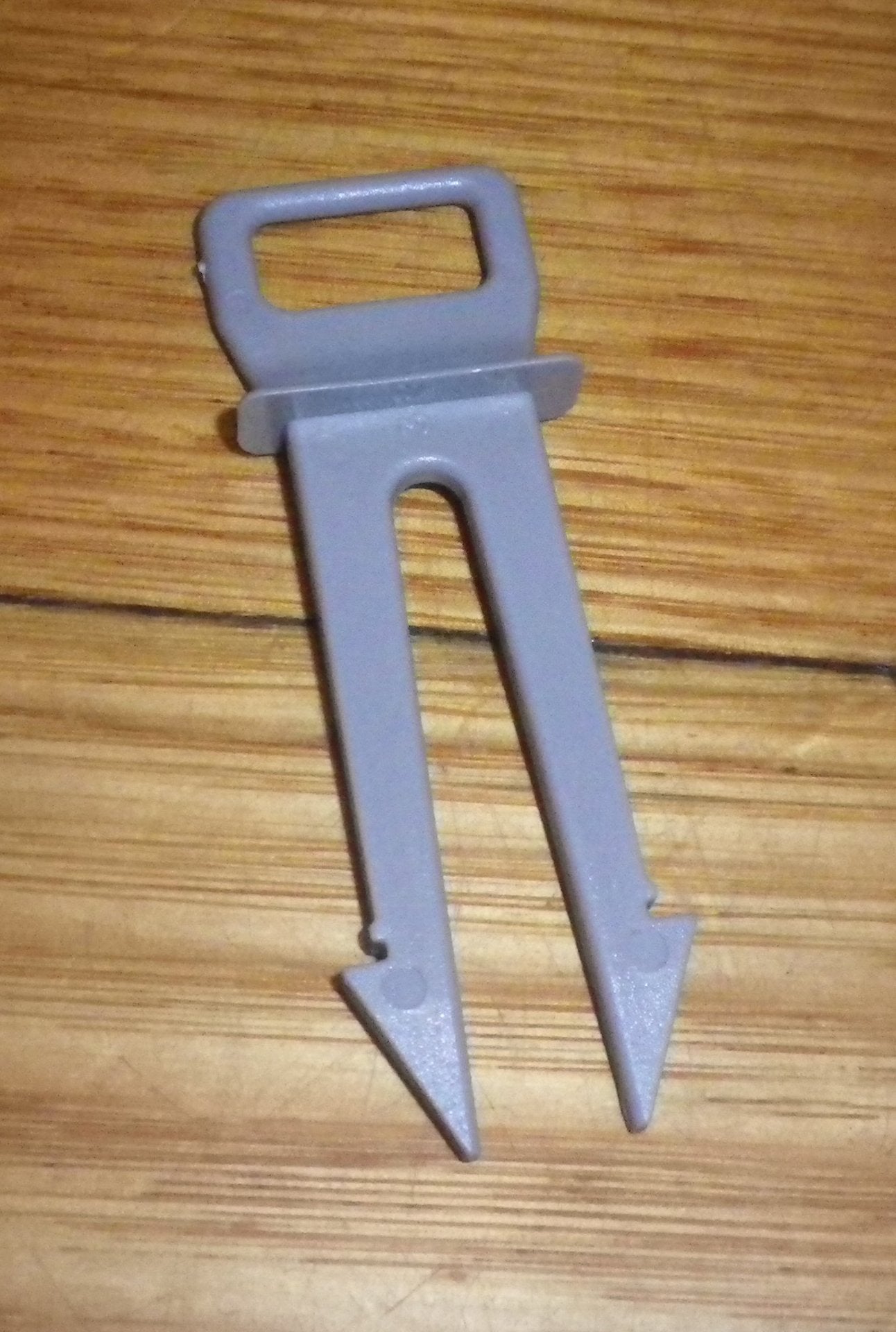 High - Quality Plastic Door Latch Tongue for Ariston, Hotpoint, Indesit Dishwashers - Part # C00256872